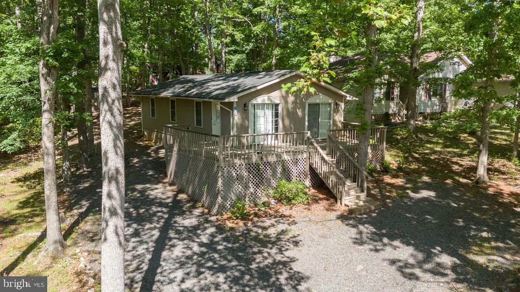 Nestled inside the gated Lake of the Woods community, this charming home at 207 Creekside Dr offers the perfect blend of comfort, convenience, and lifestyle. Whether you’re a first-time homebuyer looking for an affordable way into homeownership or someone ready to downsize without sacrificing amenities, this property checks all the boxes. The roof is like new only being installed 4 years ago. 

Enjoy easy living with a functional layout, inviting living spaces, and a peaceful setting just moments from the community’s incredible amenities. Lake of the Woods features lake access, beaches, pools, golf course, walking trails, parks, dining, and 24-hour gated security — creating a resort-style atmosphere year-round.

Spend less time maintaining and more time enjoying everything this vibrant community has to offer. Conveniently located near shopping, dining, and commuter routes, this is an excellent opportunity to enjoy affordable lake community living in Orange County.