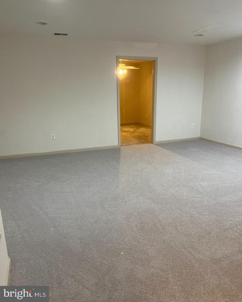 LORTON TOWN CNTR LANDBAY - Residential