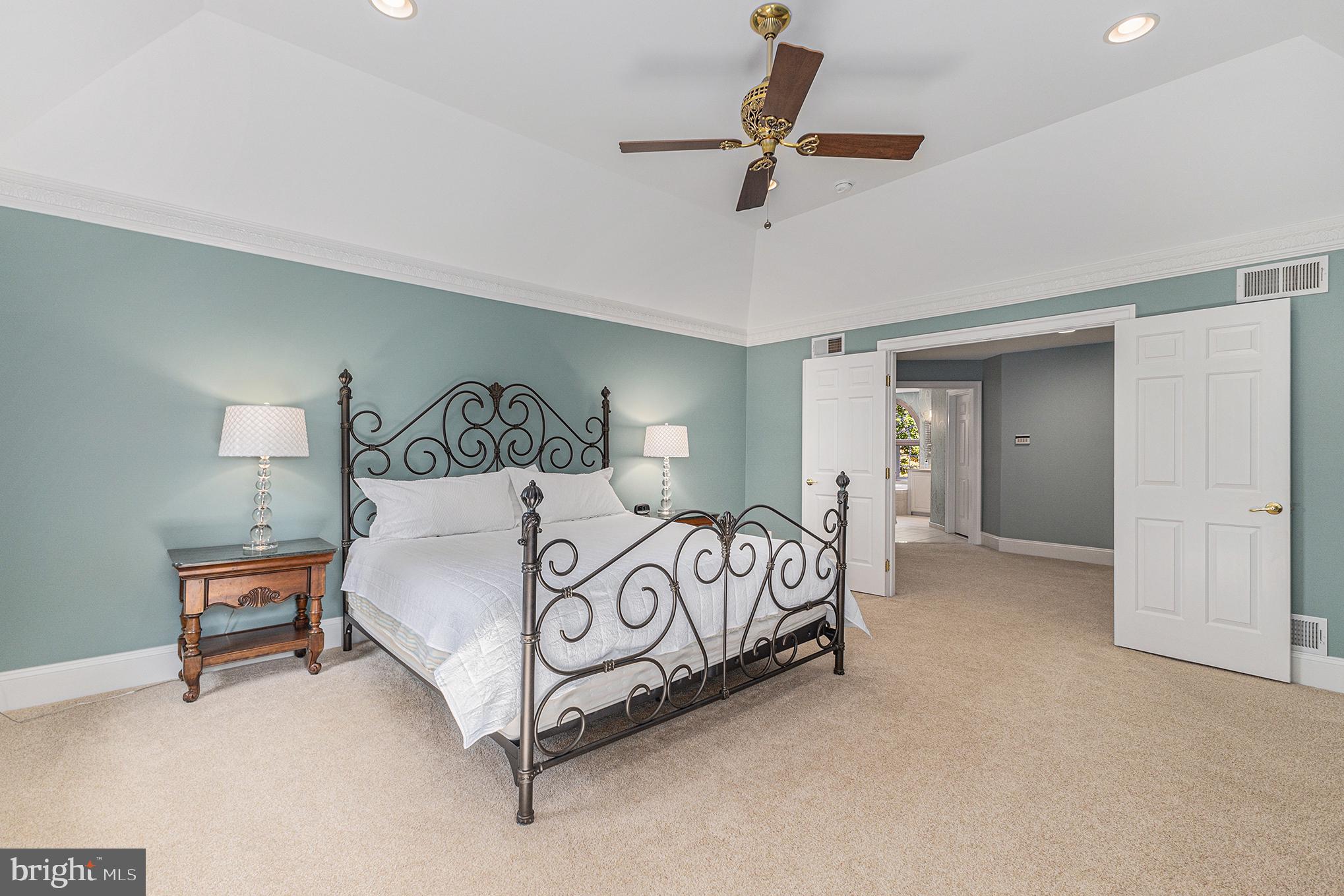 WHITE CLAY GLEN - Residential