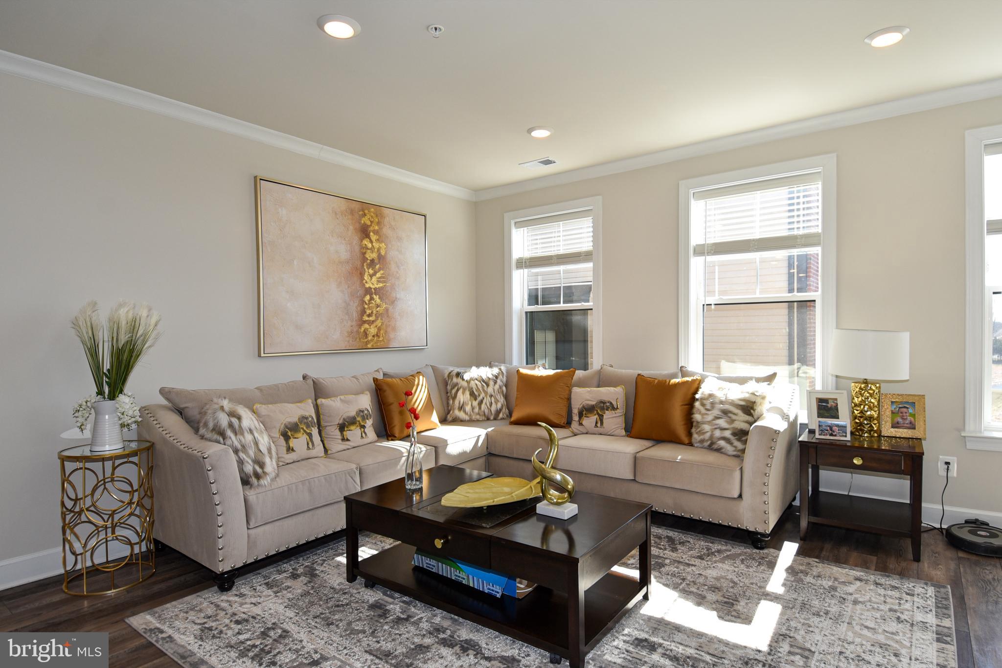 METRO WALK AT MOOREFIELD STATION - Residential Lease