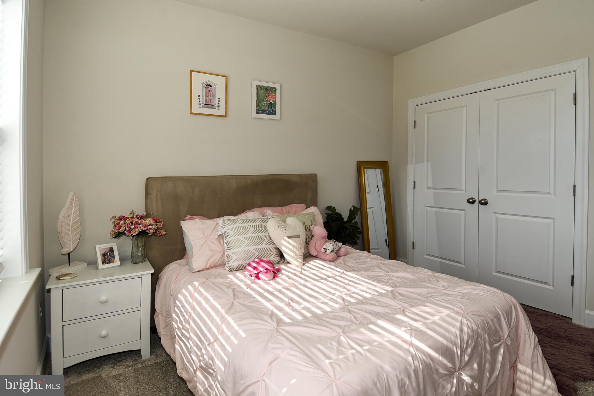 METRO WALK AT MOOREFIELD STATION - Residential Lease