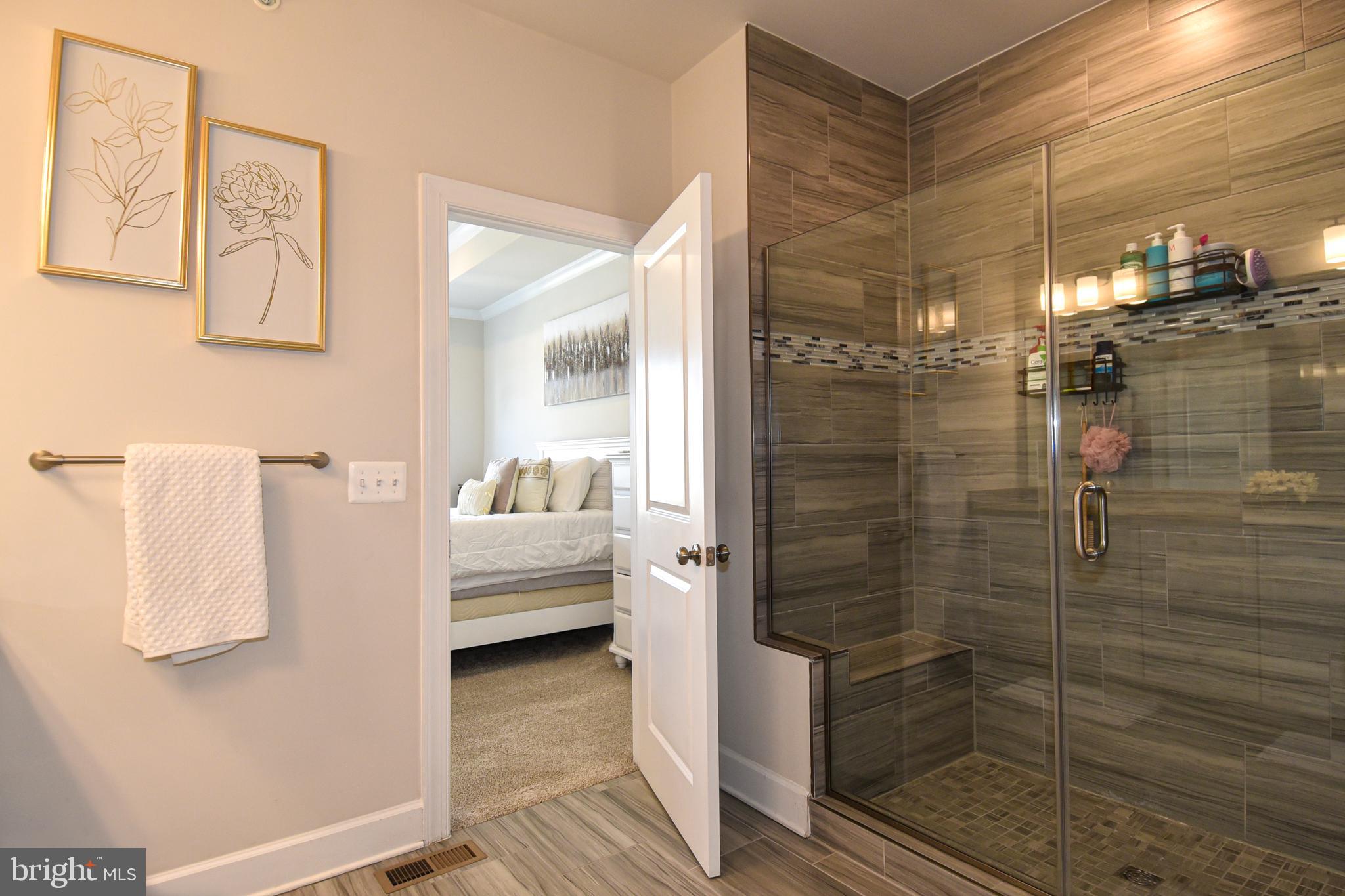 METRO WALK AT MOOREFIELD STATION - Residential Lease