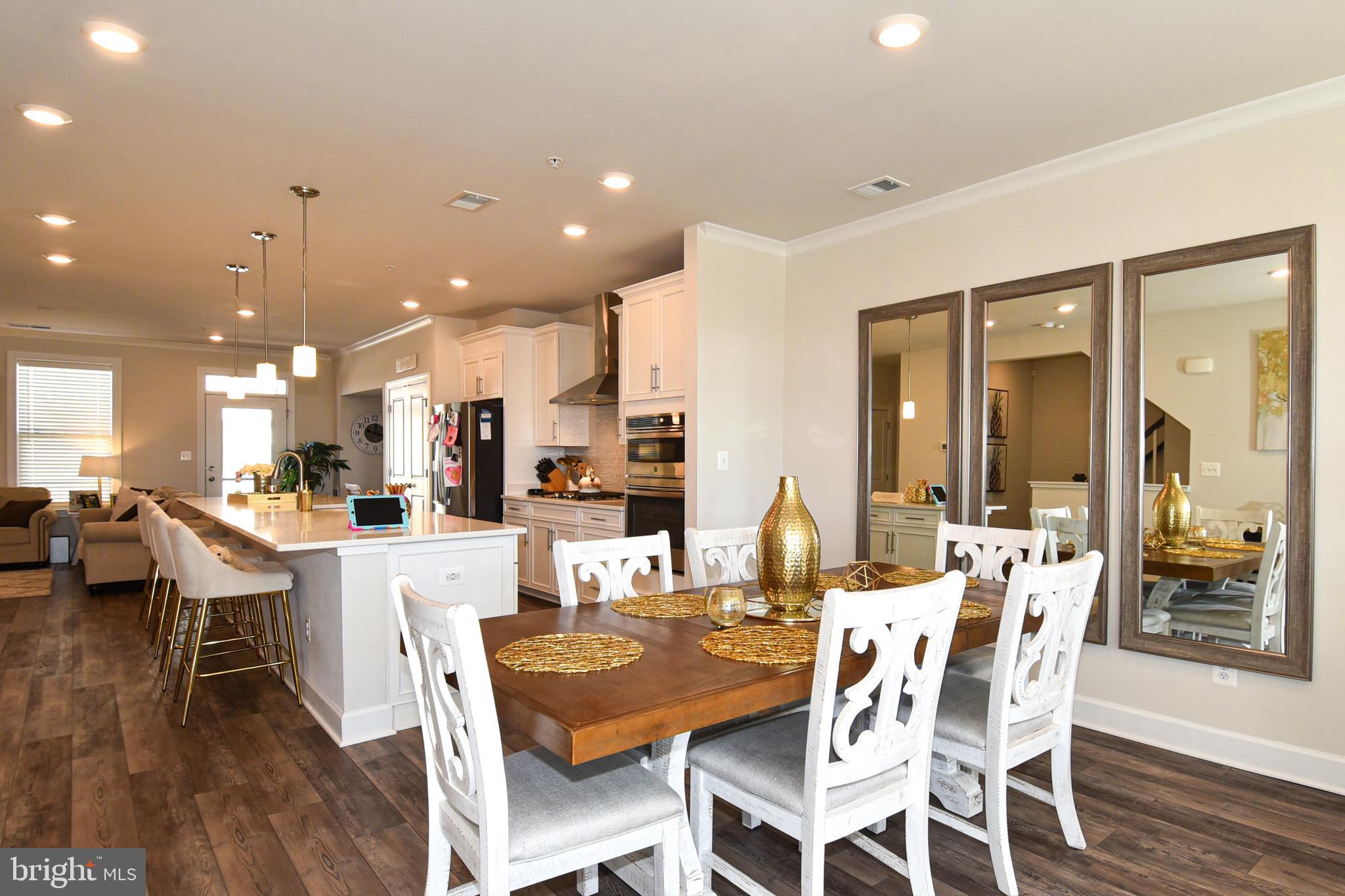 METRO WALK AT MOOREFIELD STATION - Residential Lease