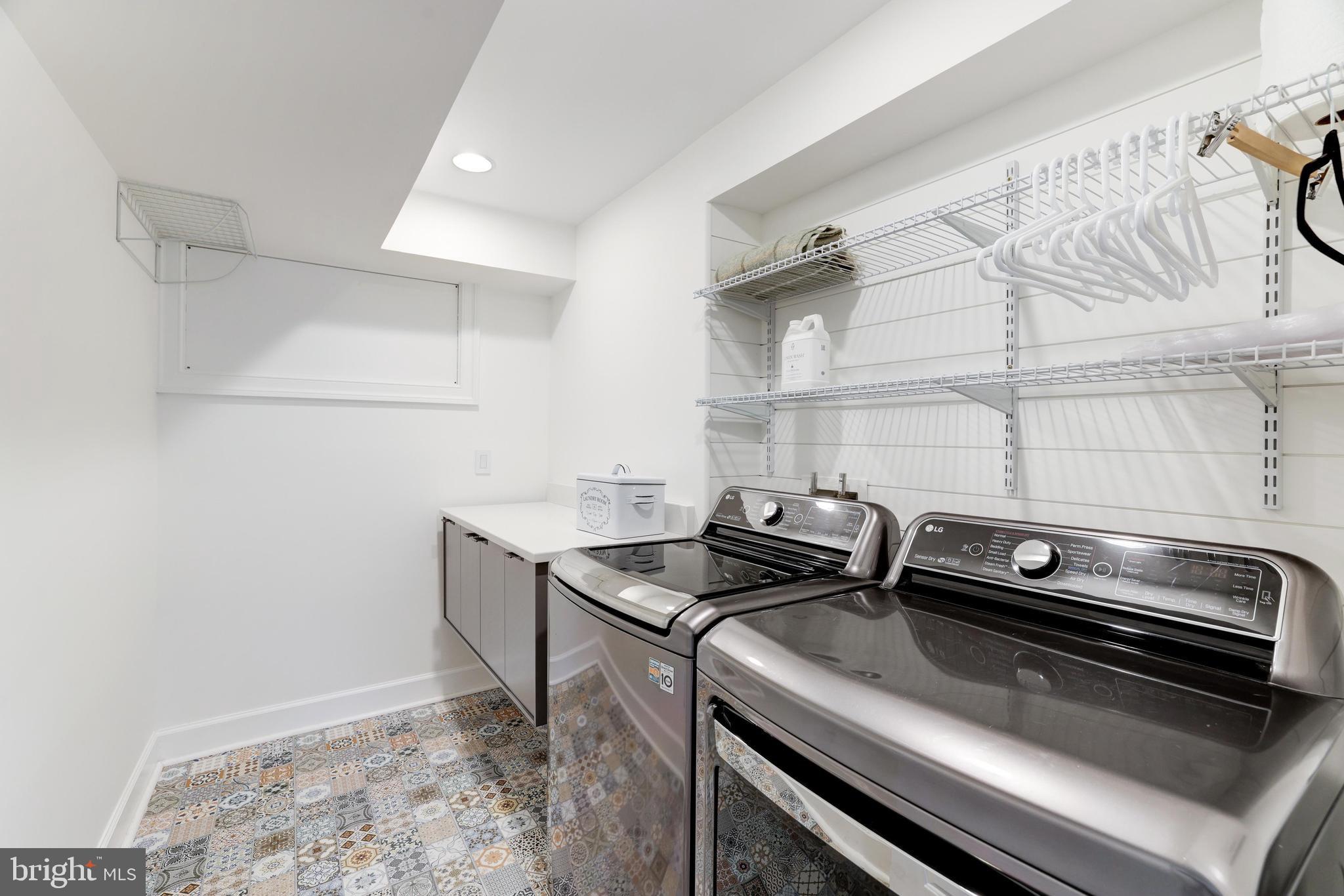 CHESTERFIELD - Residential