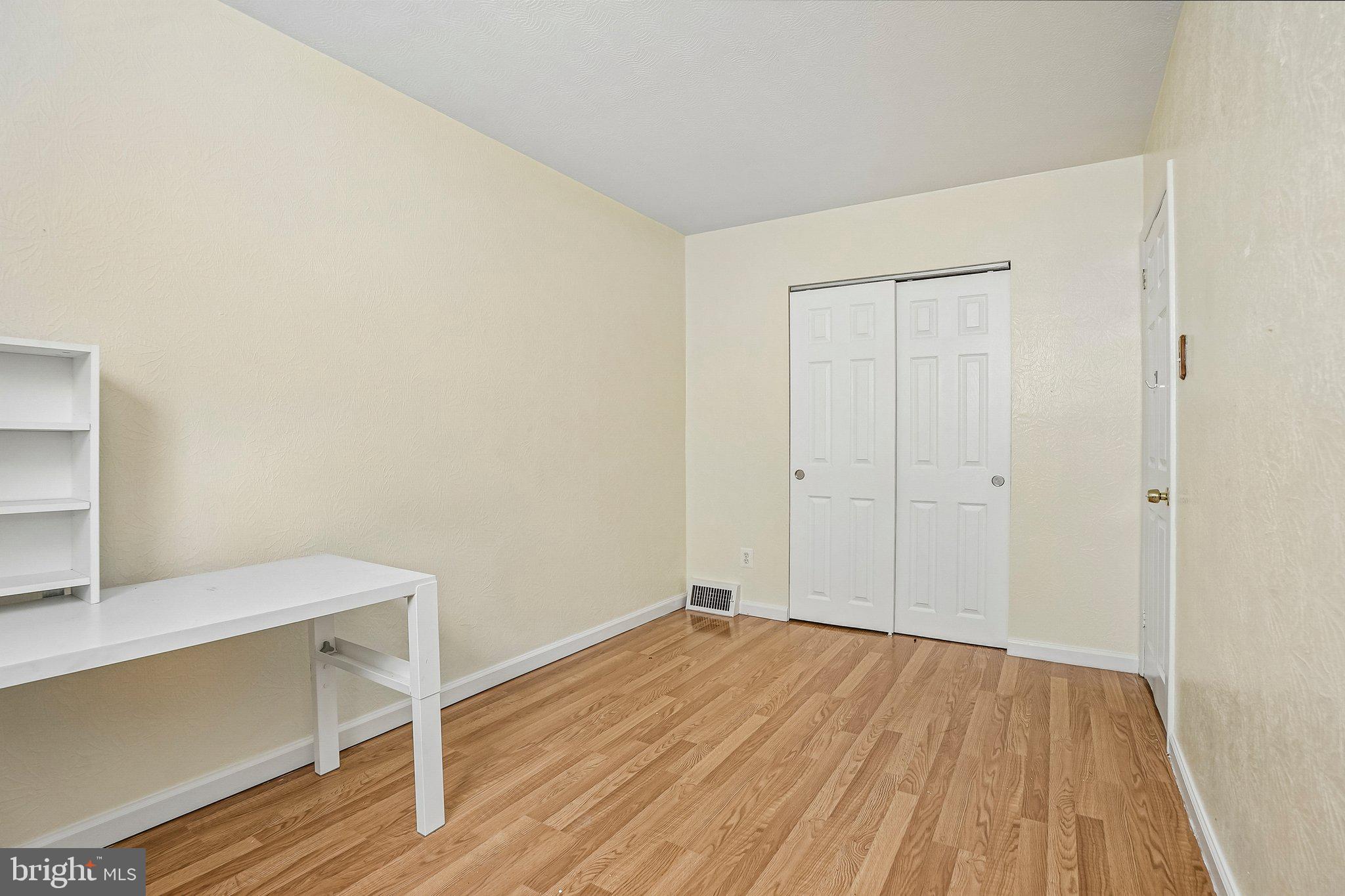 HOLMESBURG - Residential