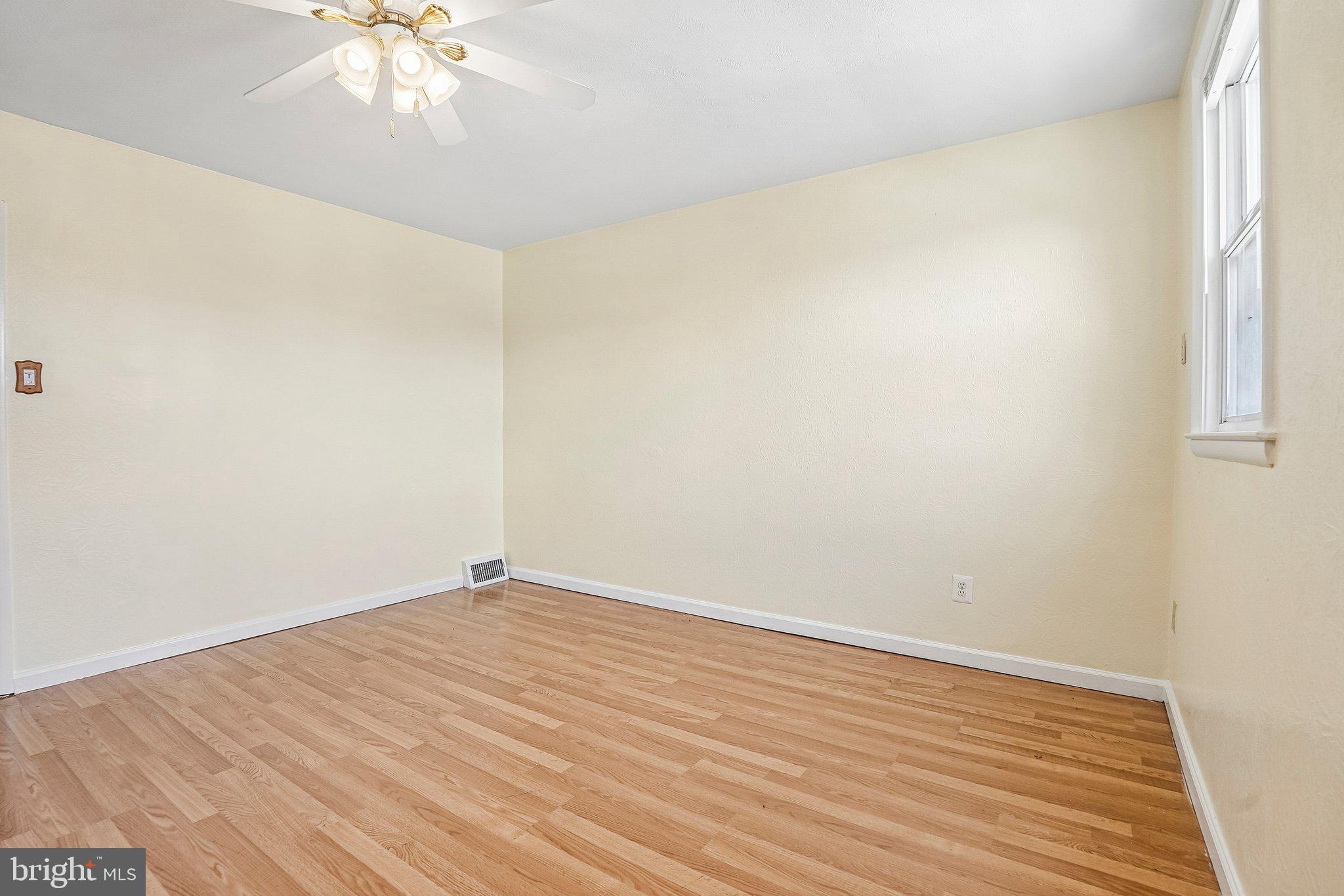 HOLMESBURG - Residential