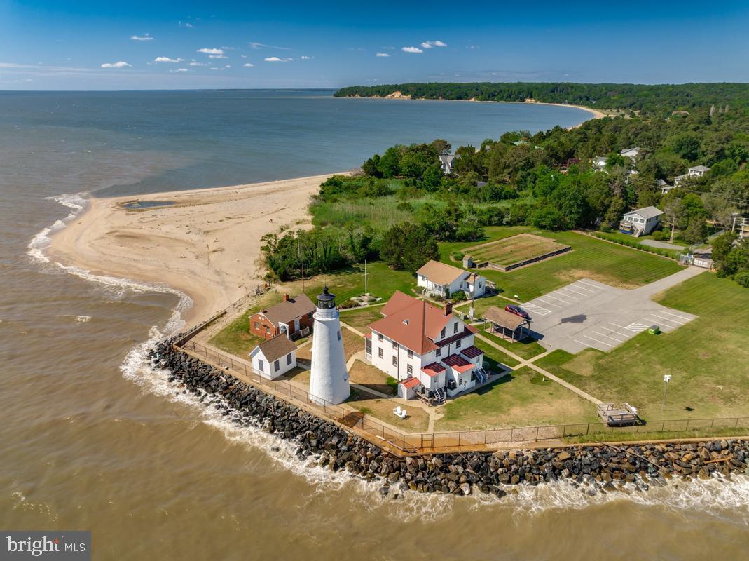COVE POINT - Residential