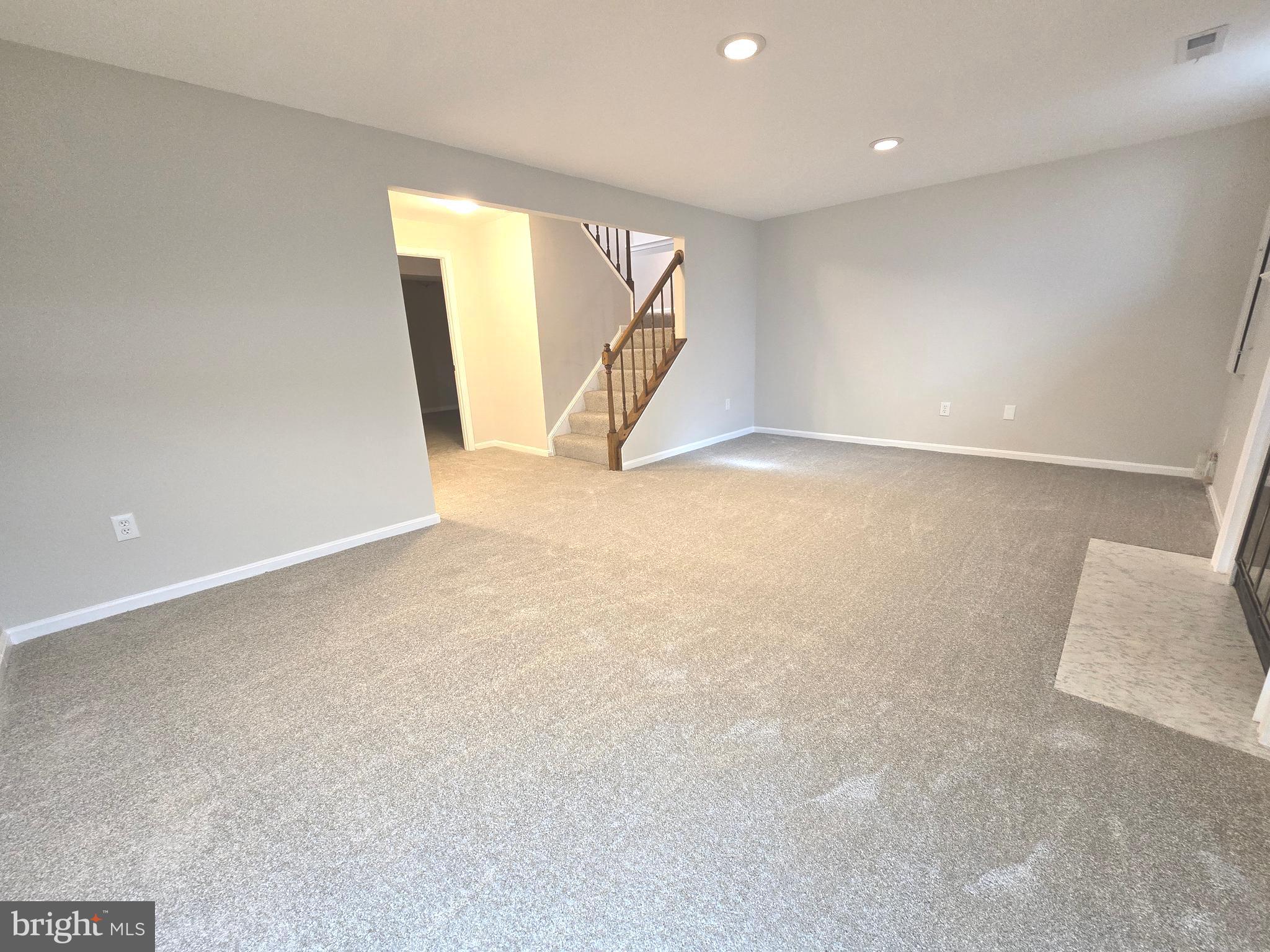HALLOWELL - Residential