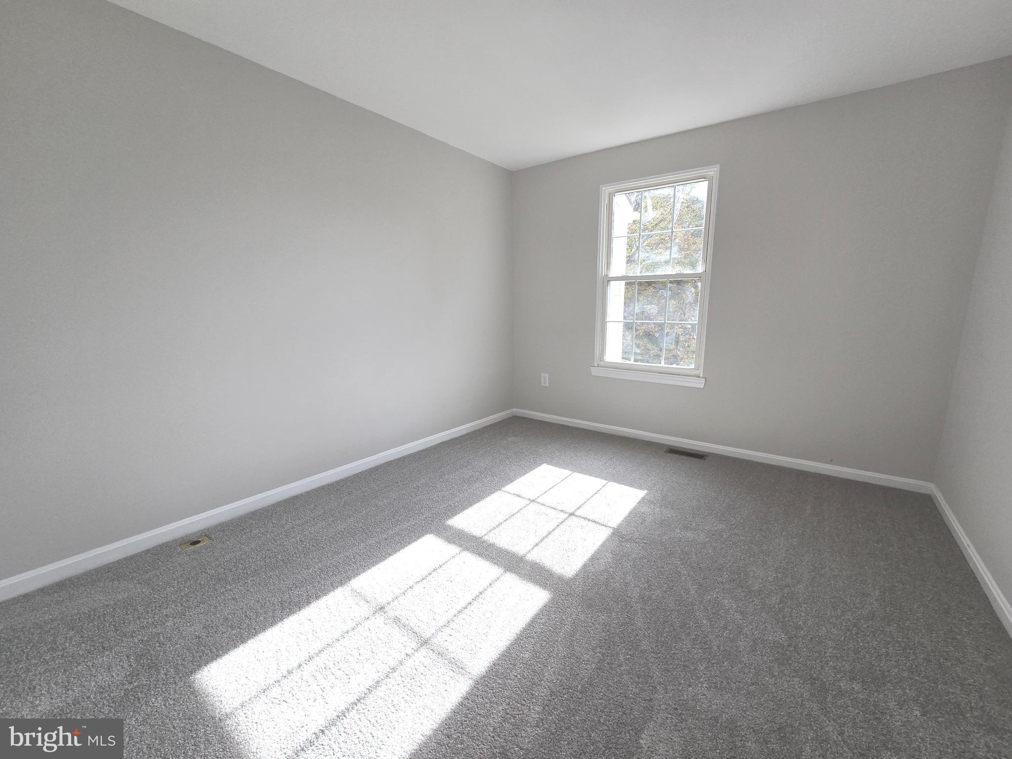 HALLOWELL - Residential