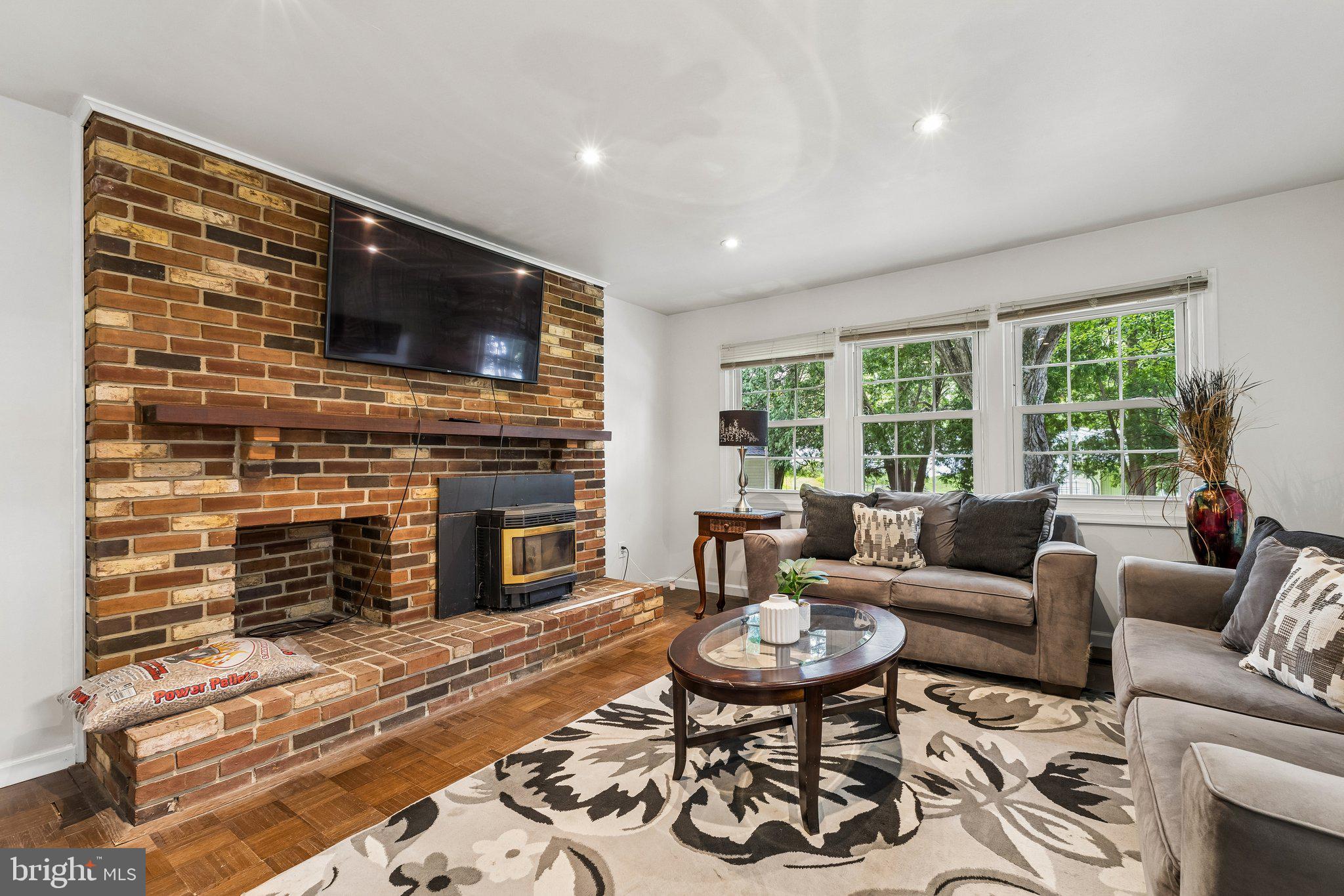 STRATHMORE AT BEL PRE - Residential