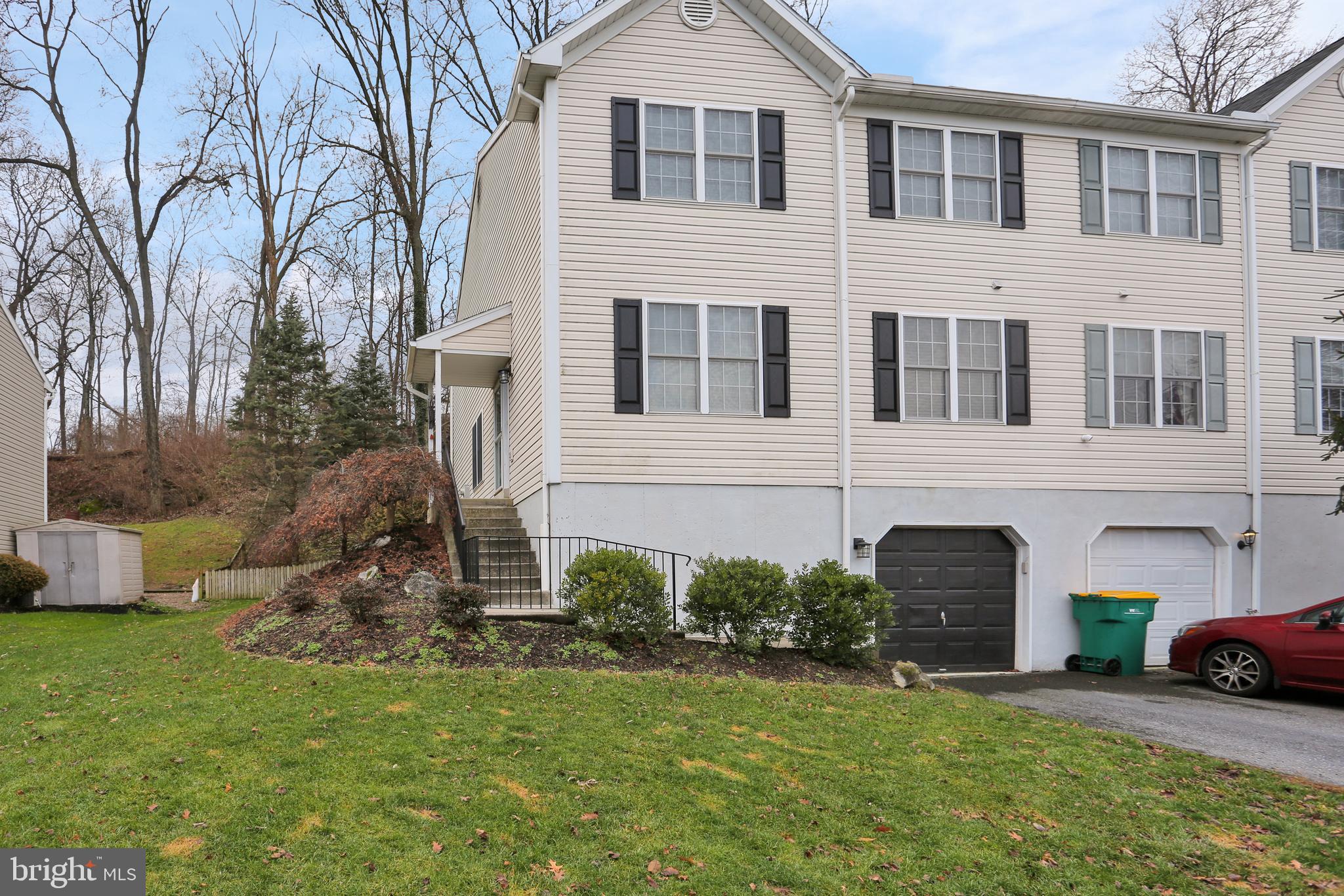 BEVERLY HEIGHTS - Residential