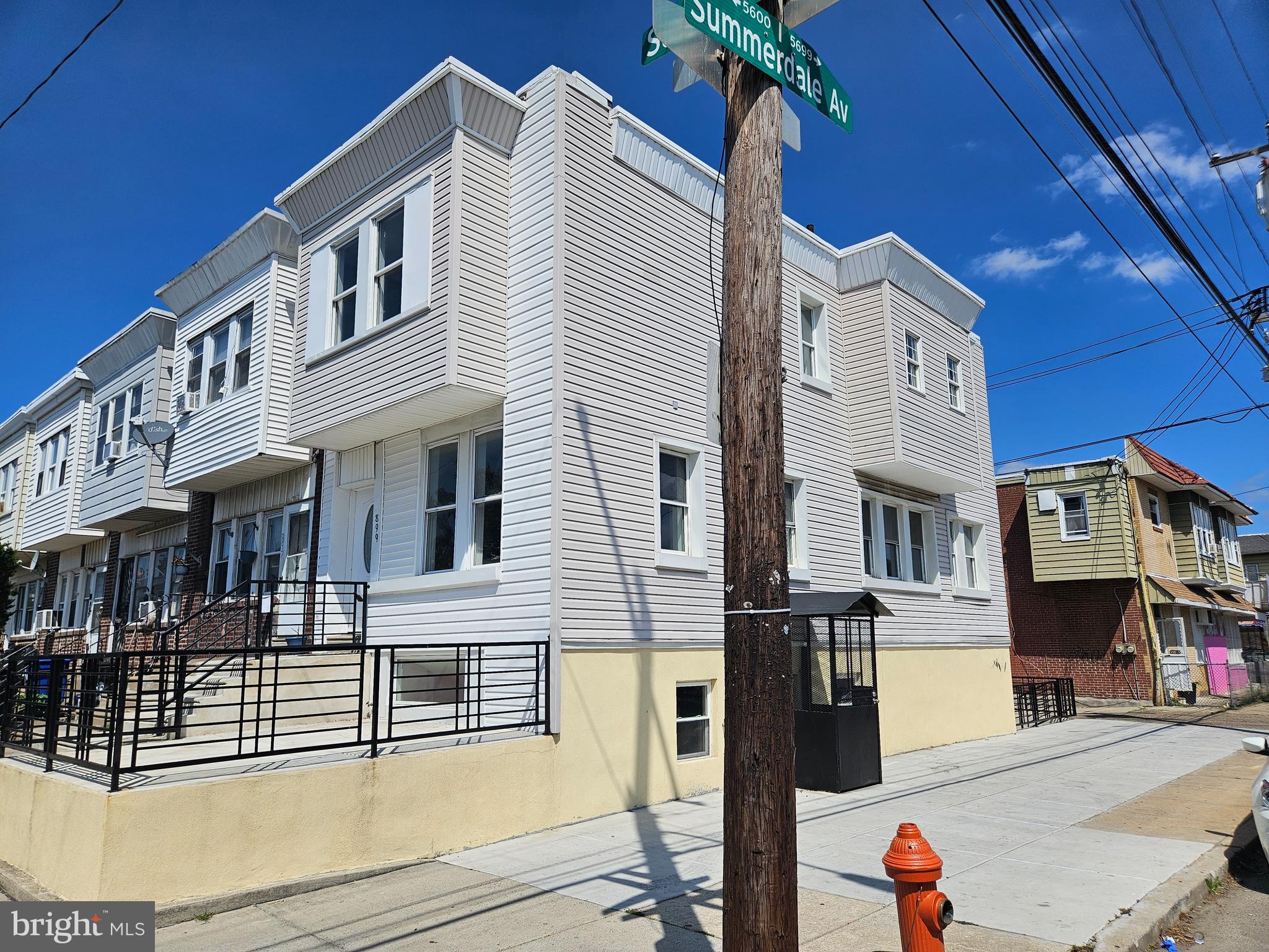 Price reduced!  This Large Corner duplex is perfect for an owner or an investor.  Renovated from top to bottom, the upstairs could be used as your primary residence, while collecting additional income from a business or residential rental downstairs.   The top unit provides a 1200 interior square feet, fully updated 3 bedroom, 1 bath with modern living room, dining room and kitchen.  Downstairs is currently a beautiful 1 bedroom with open concept living room and kitchen, a full bath and utility area.  The downstairs has been used for businesses in the past, and zoned as mixed use, but is currently zoned residential.  Each unit has their own entrance, with all utilities separate.  Don't Wait! Make this space your Own!