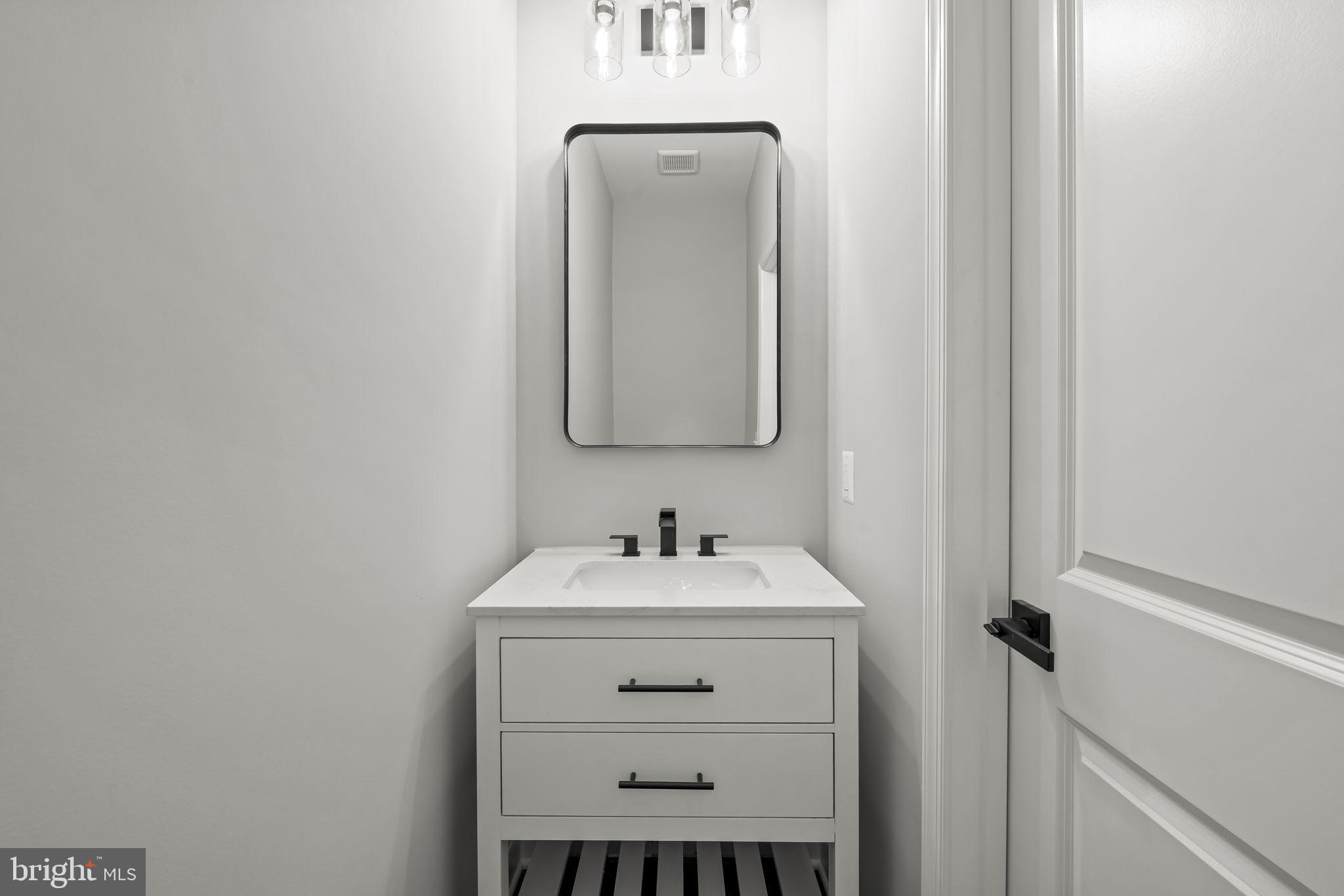 HAMILTON HILLS - Residential