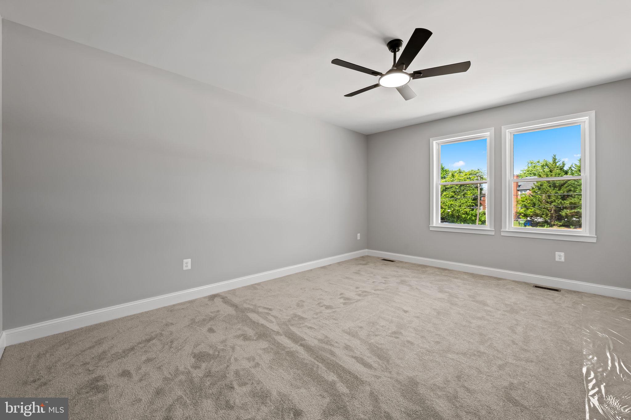HAMILTON HILLS - Residential