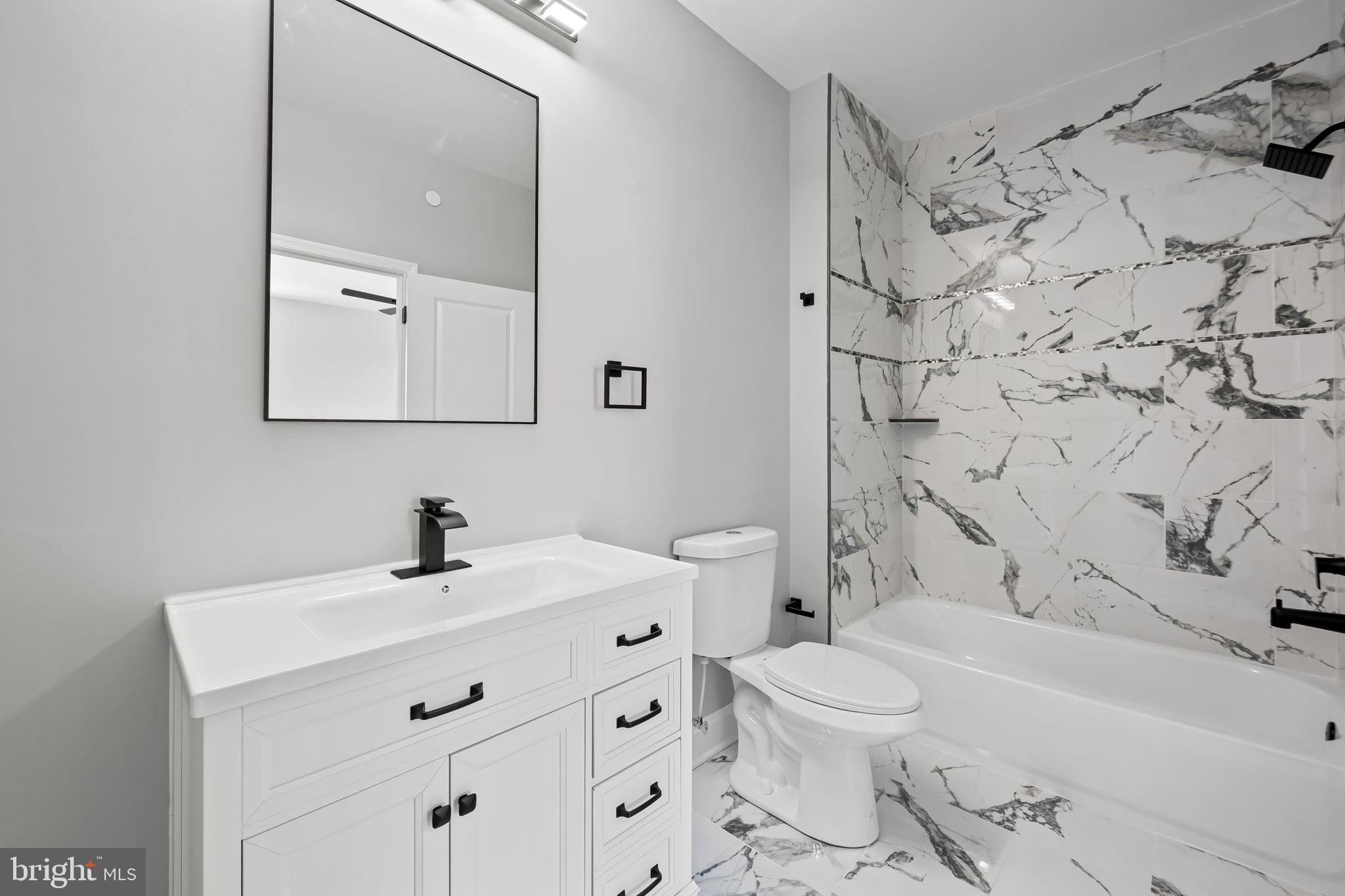 HAMILTON HILLS - Residential