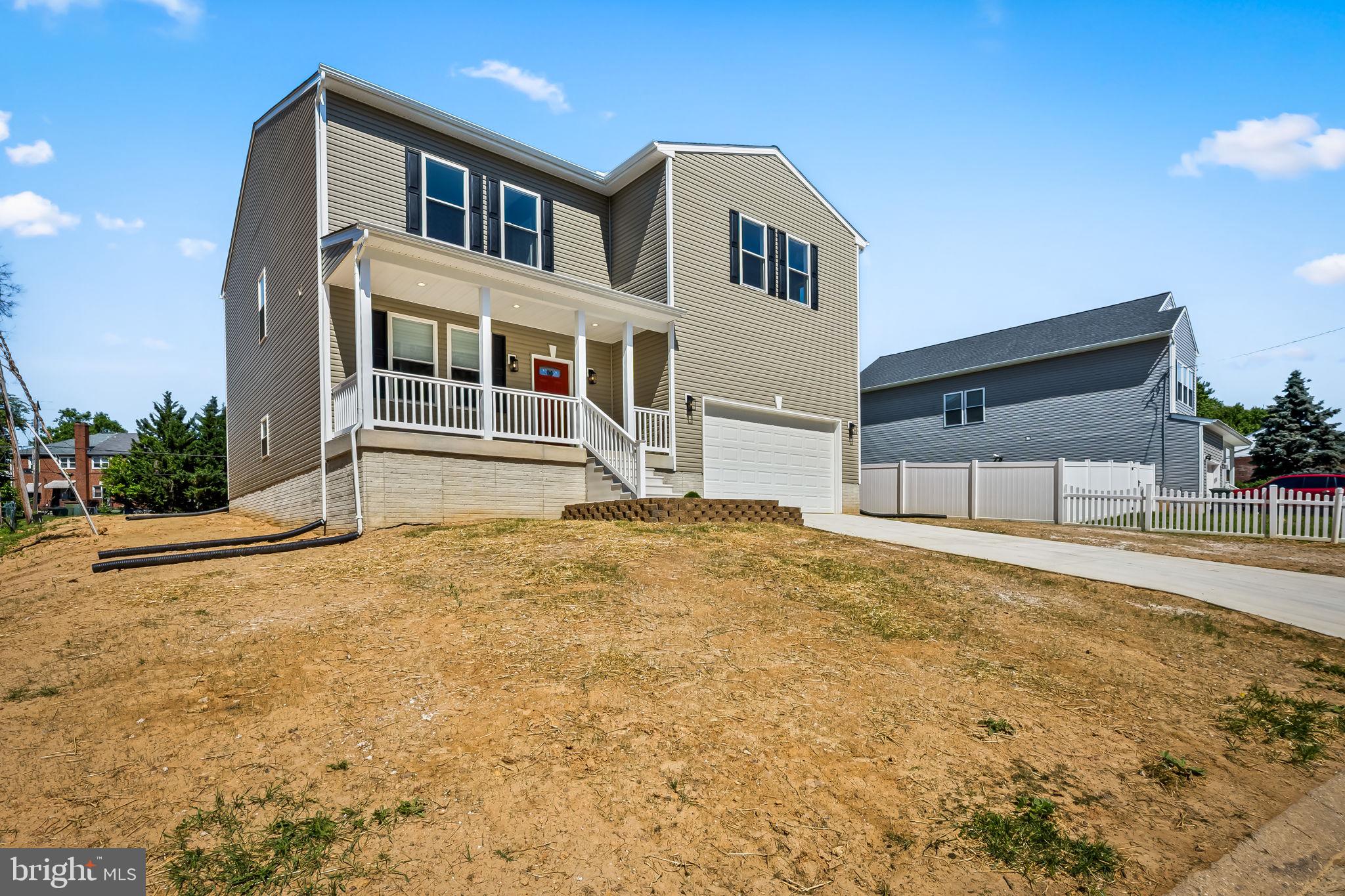 HAMILTON HILLS - Residential
