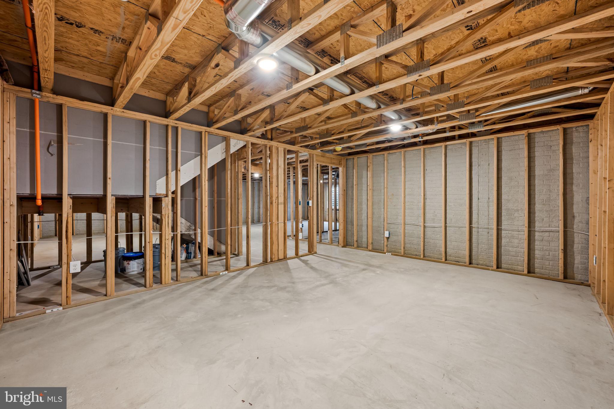 HAMILTON HILLS - Residential