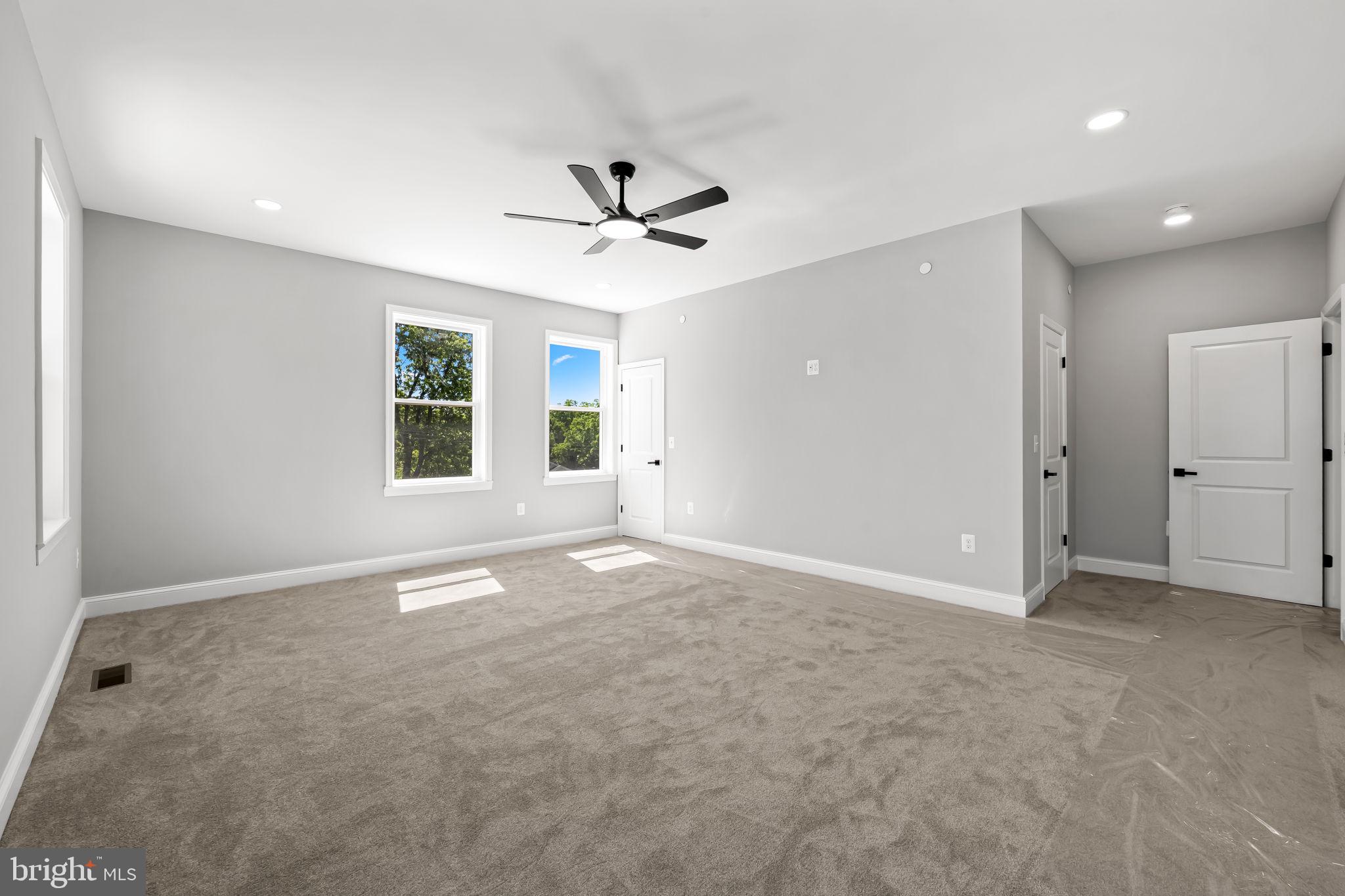 HAMILTON HILLS - Residential