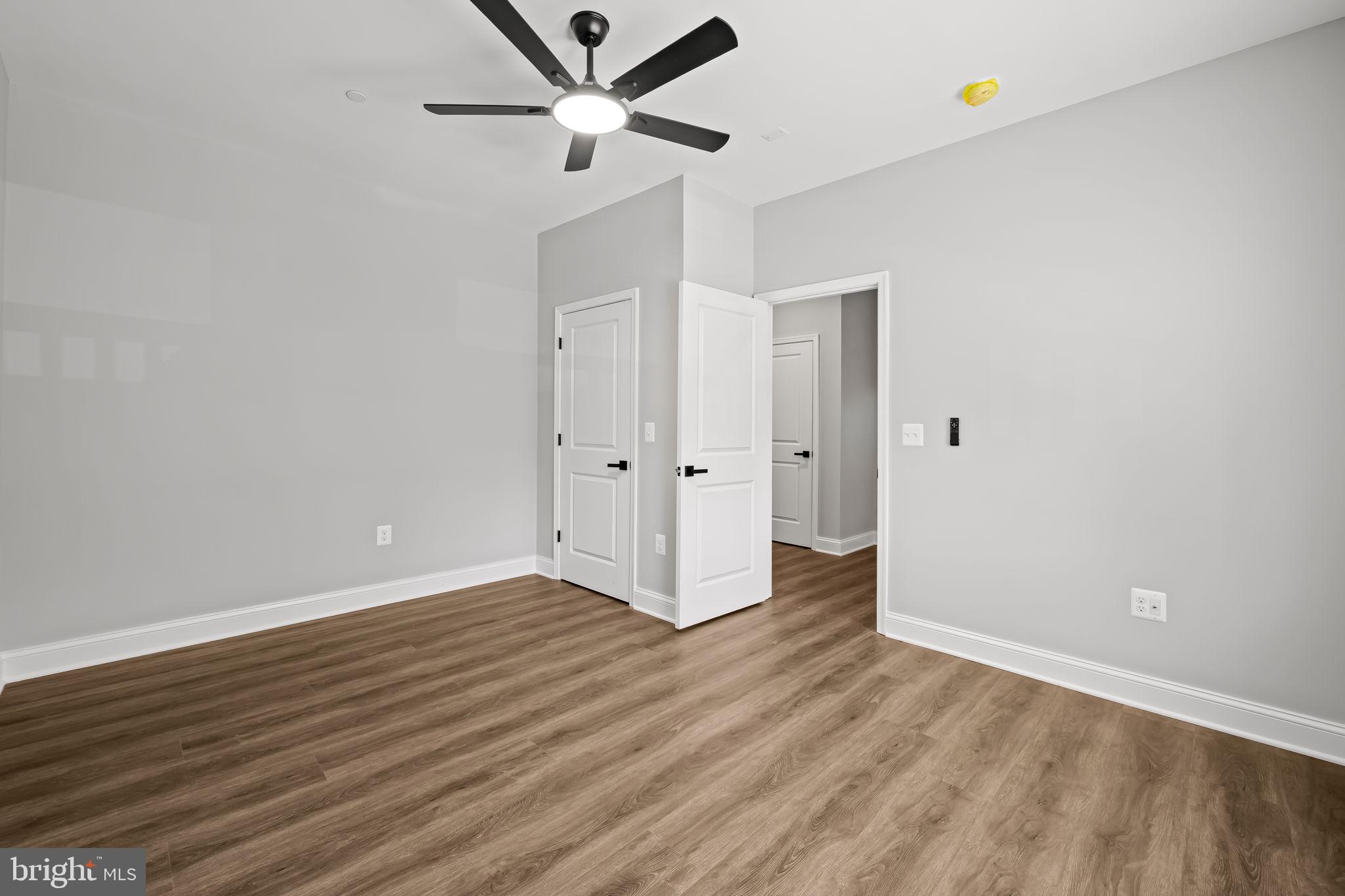 HAMILTON HILLS - Residential