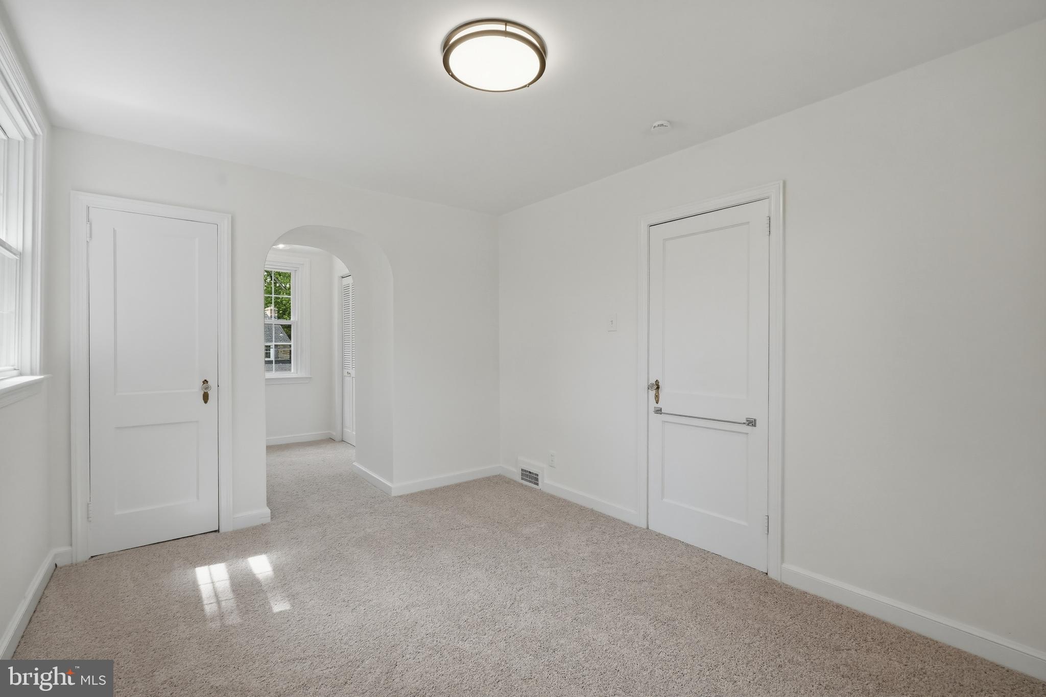 SPRING OAK ESTS - Residential
