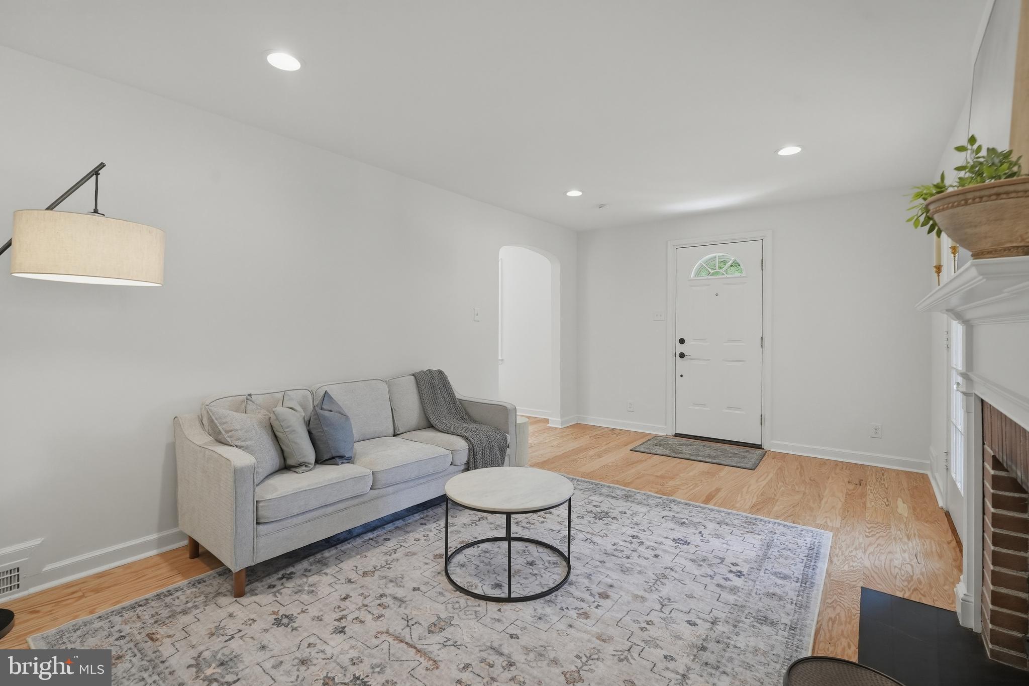 SPRING OAK ESTS - Residential