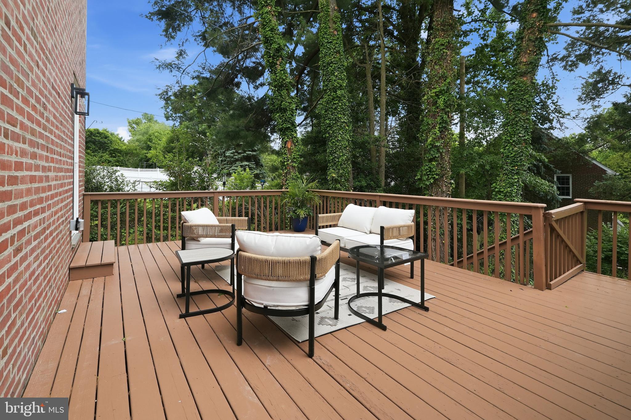 SPRING OAK ESTS - Residential