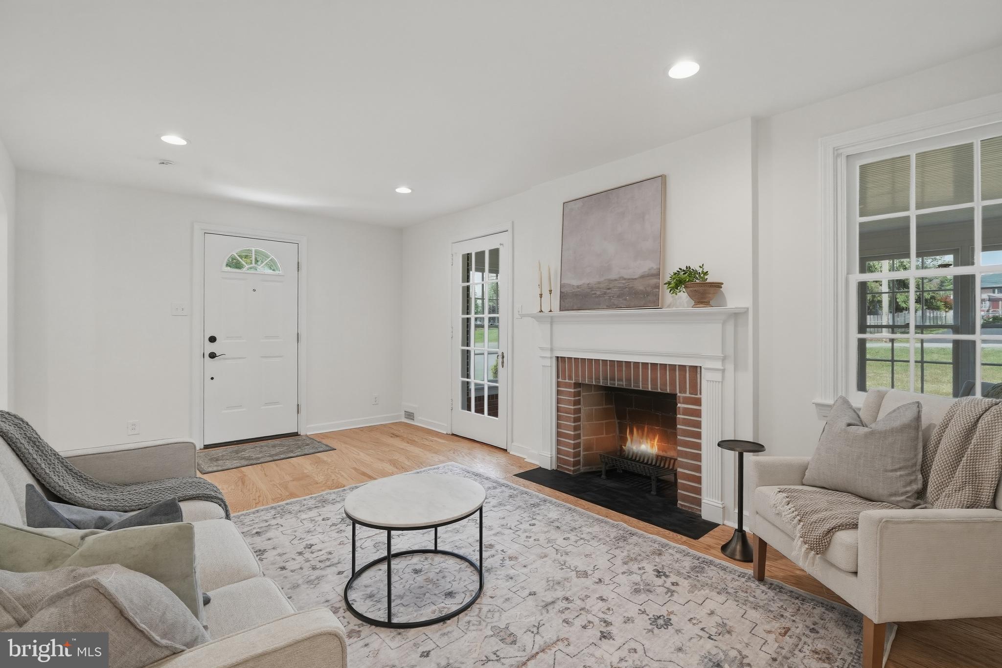 SPRING OAK ESTS - Residential