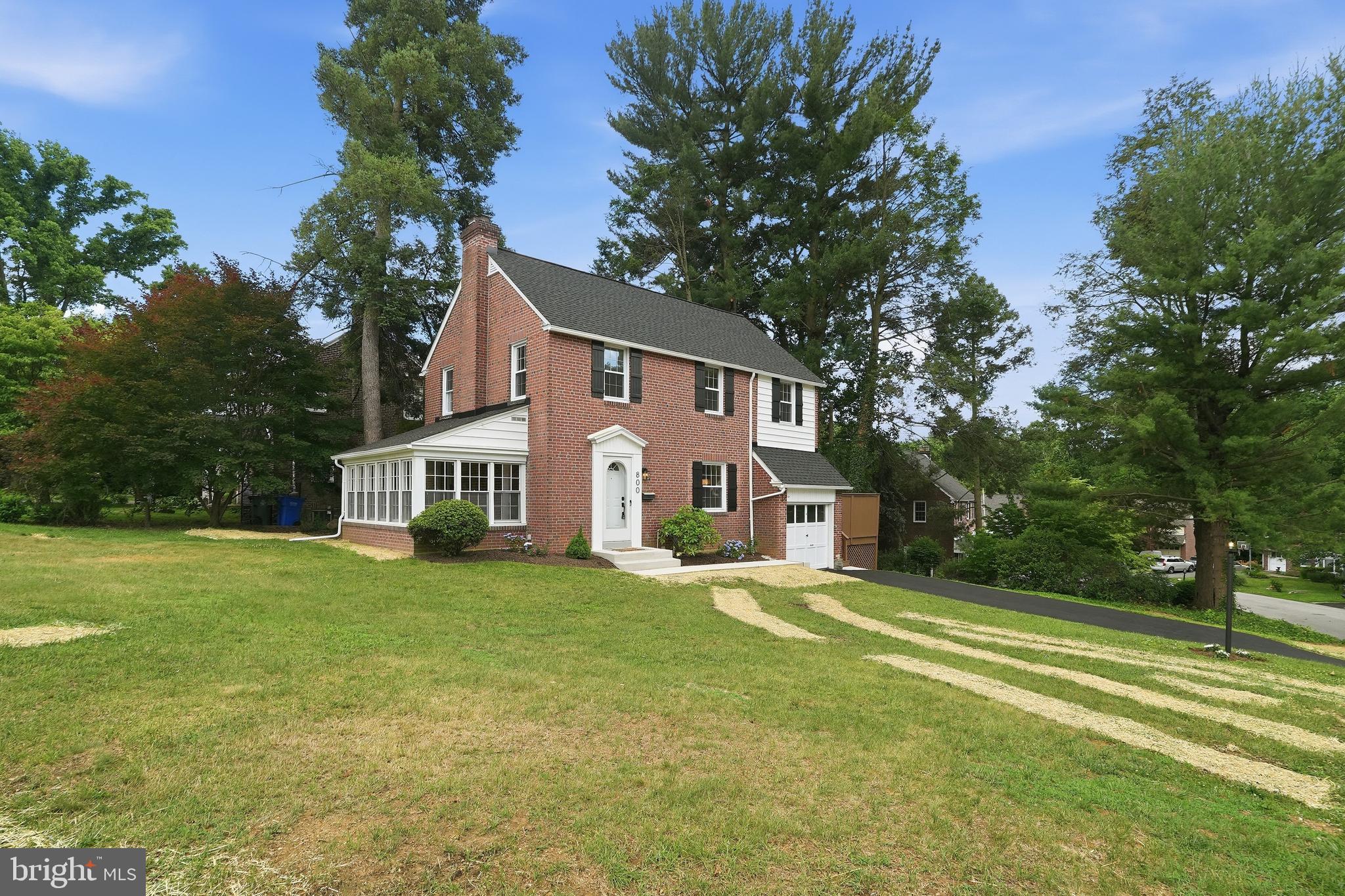 SPRING OAK ESTS - Residential