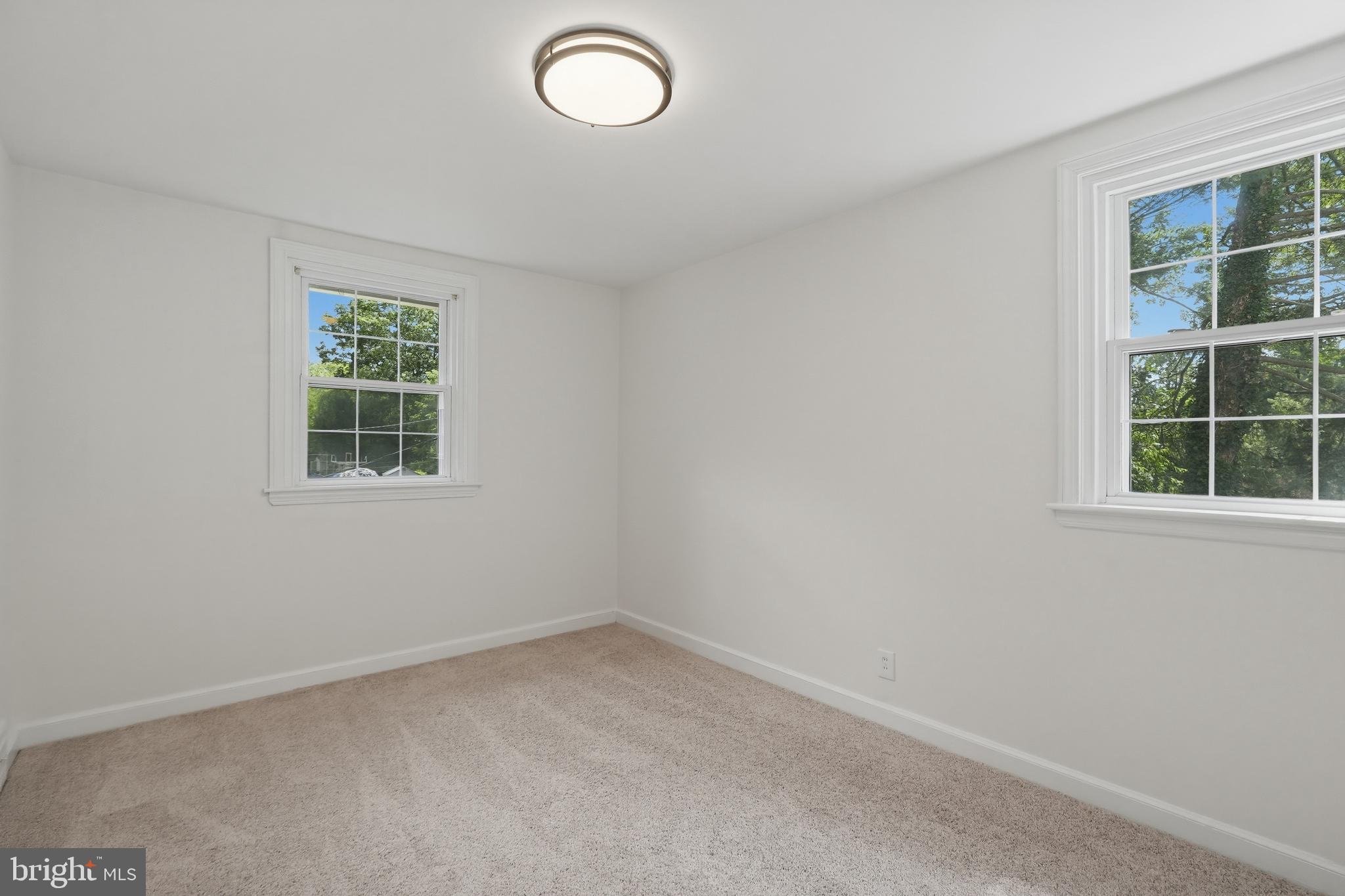 SPRING OAK ESTS - Residential