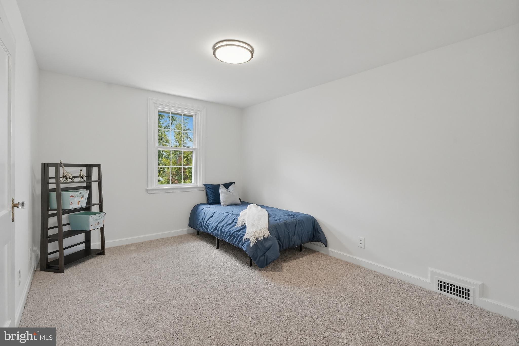 SPRING OAK ESTS - Residential