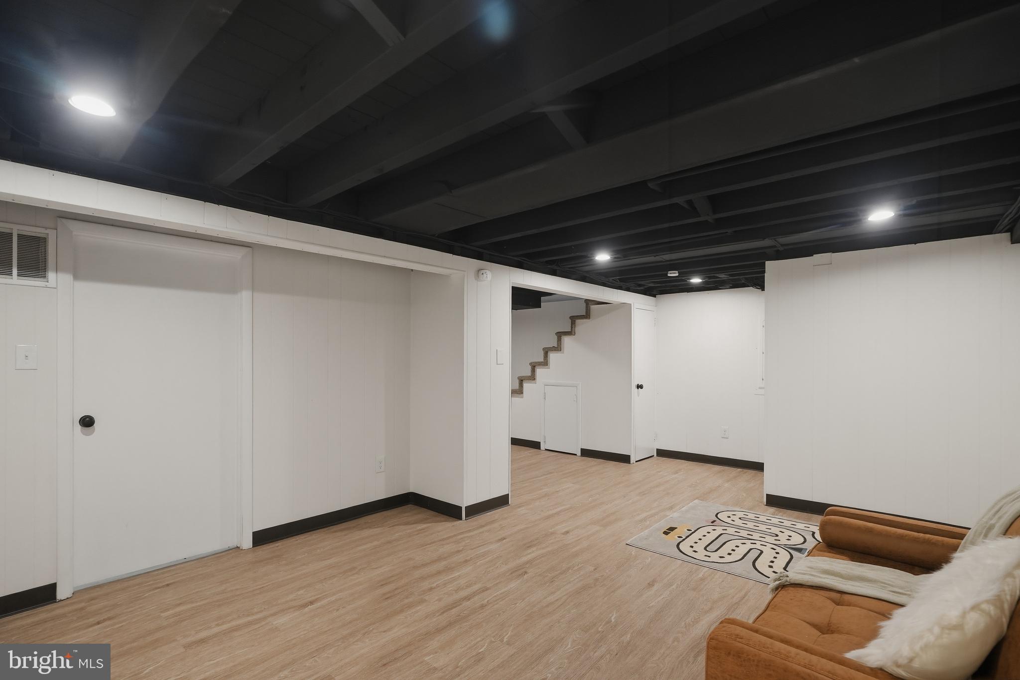 SPRING OAK ESTS - Residential