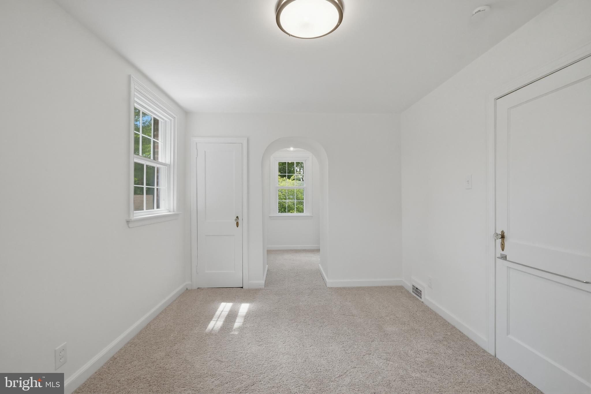 SPRING OAK ESTS - Residential