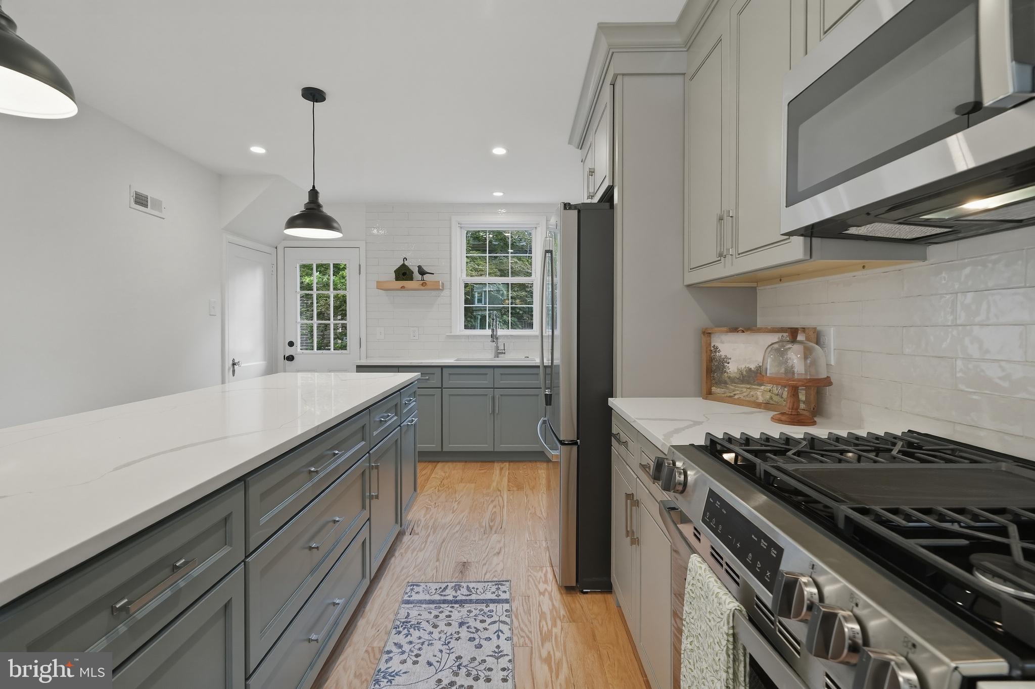 SPRING OAK ESTS - Residential