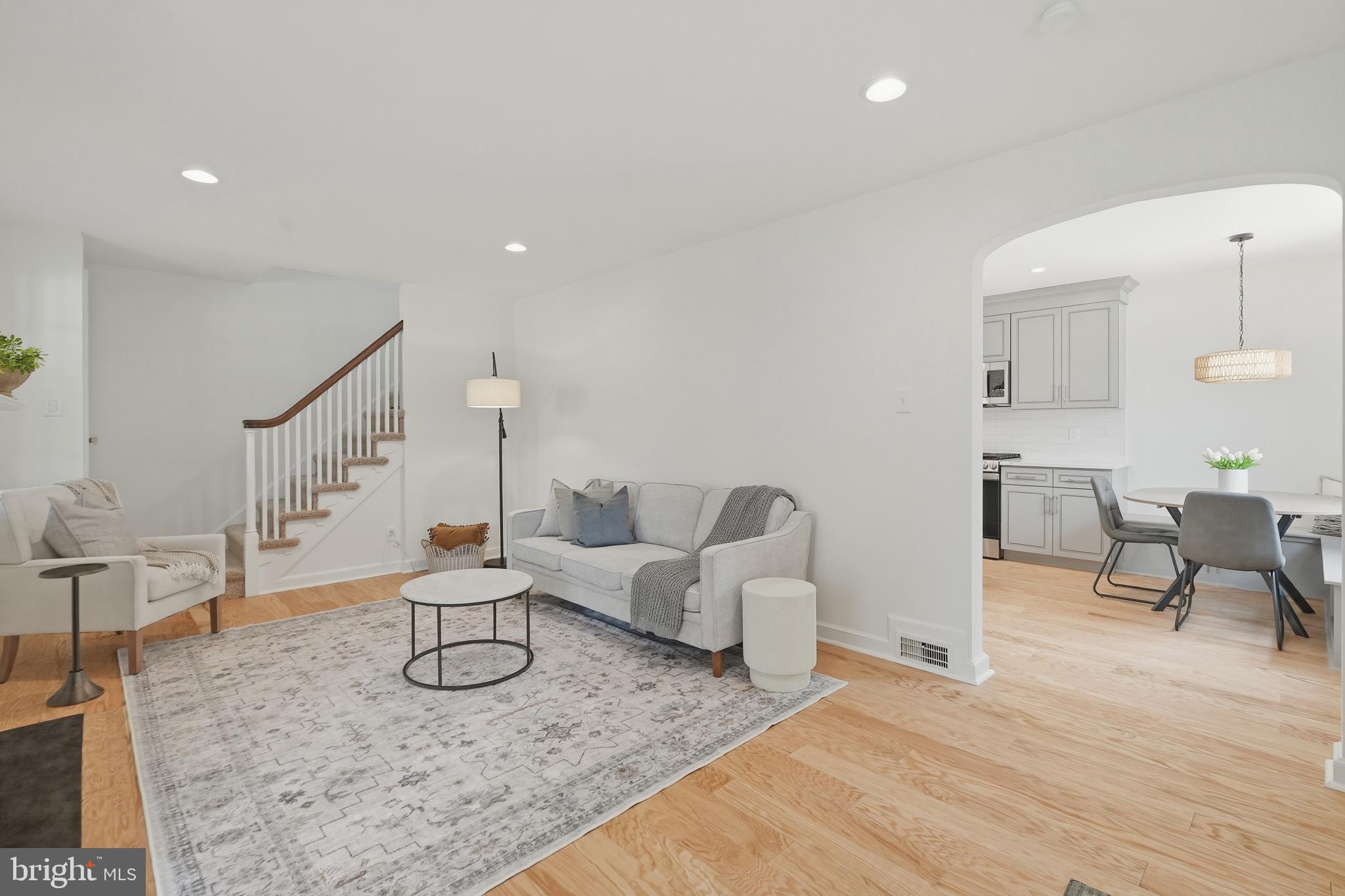 SPRING OAK ESTS - Residential