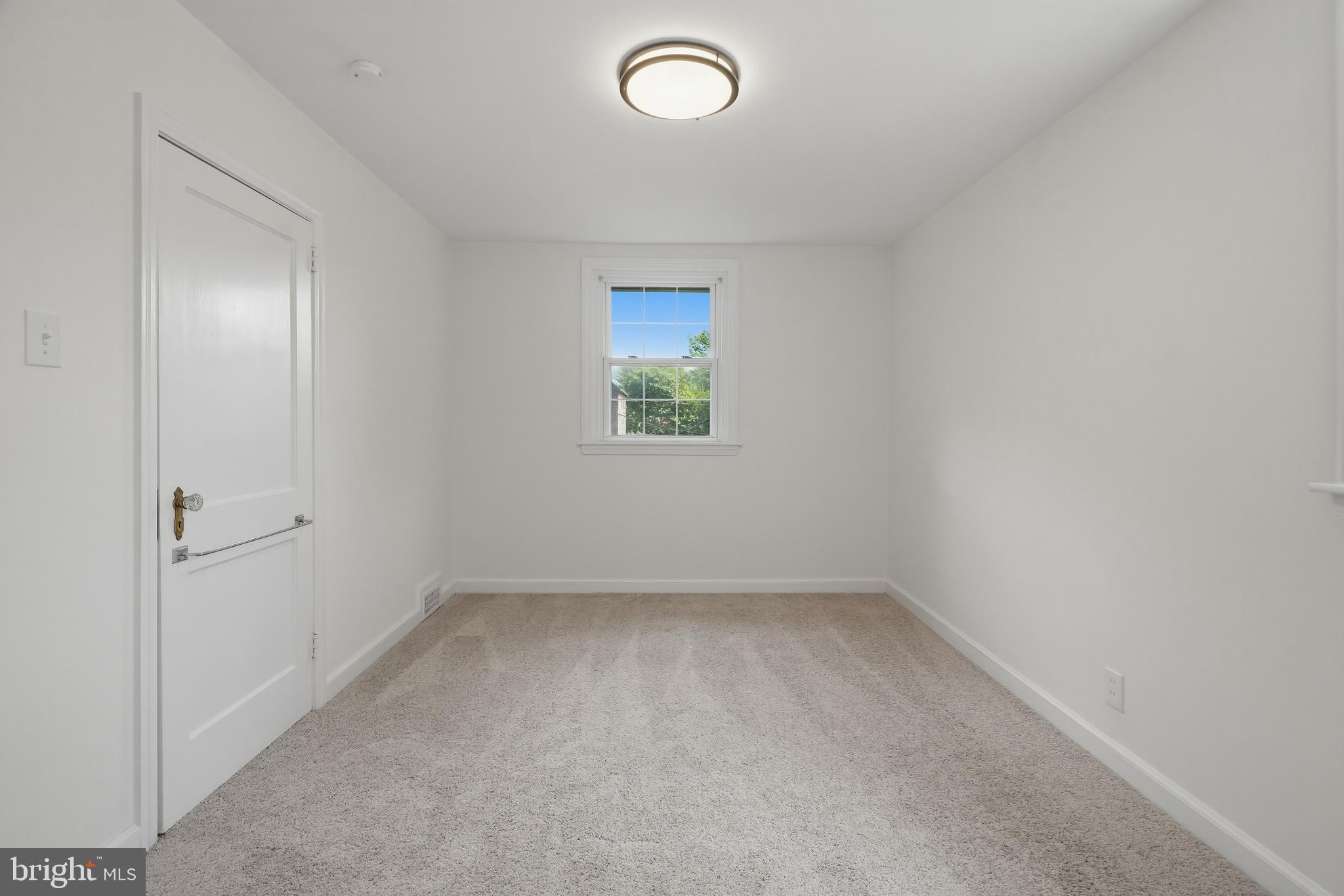 SPRING OAK ESTS - Residential