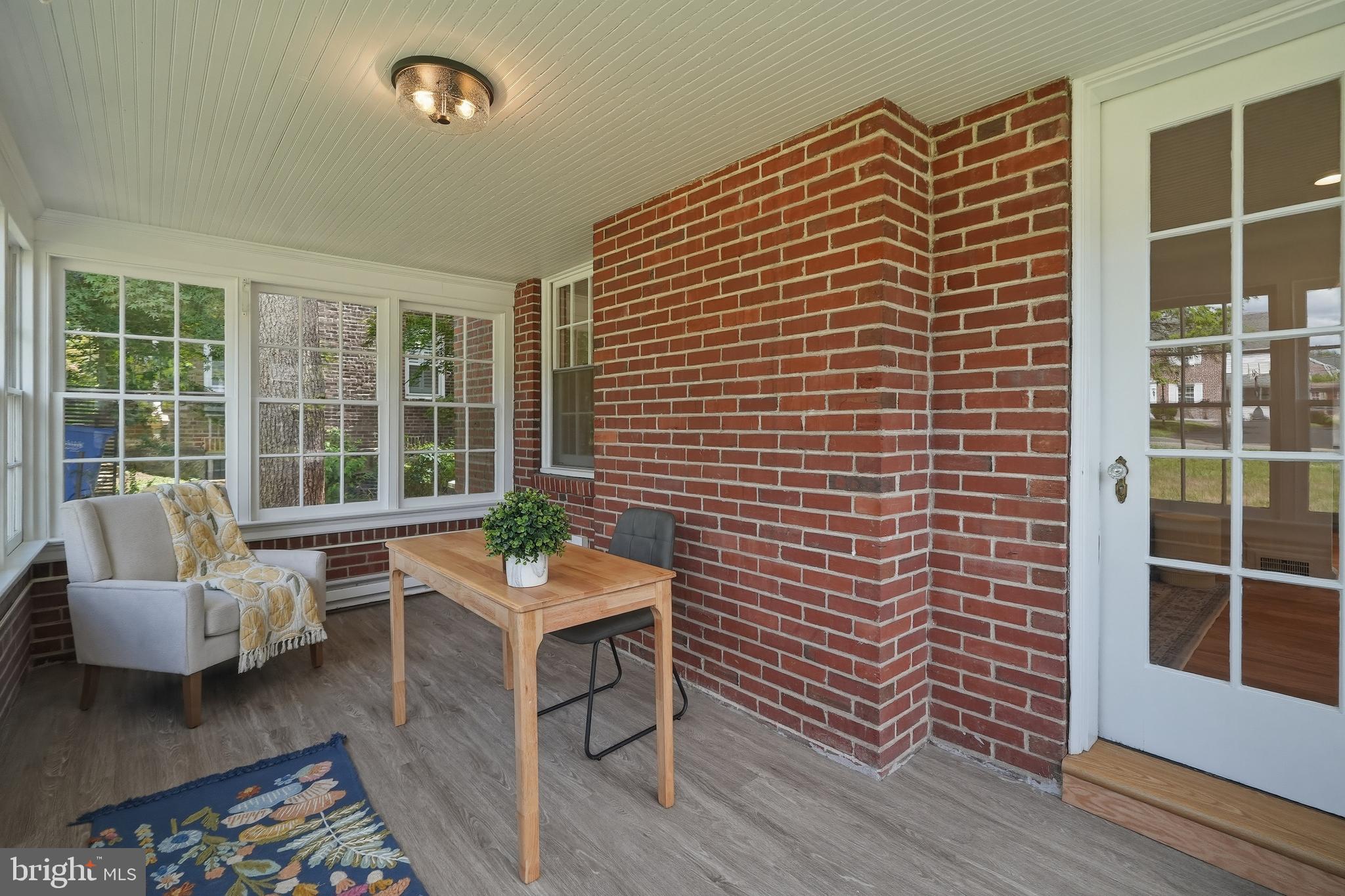 SPRING OAK ESTS - Residential