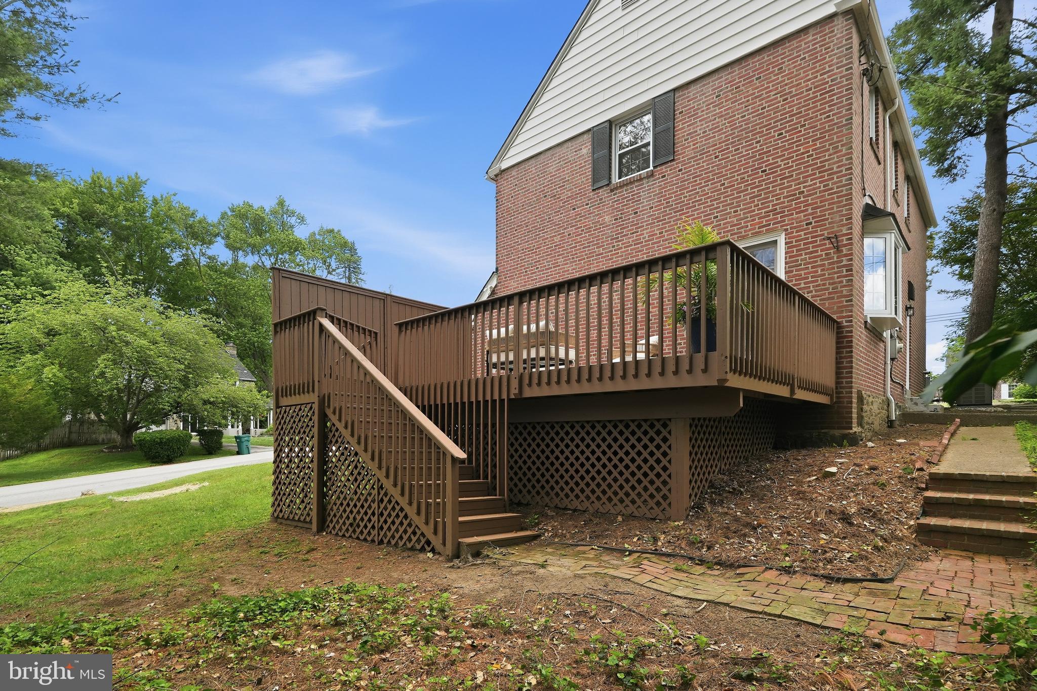 SPRING OAK ESTS - Residential