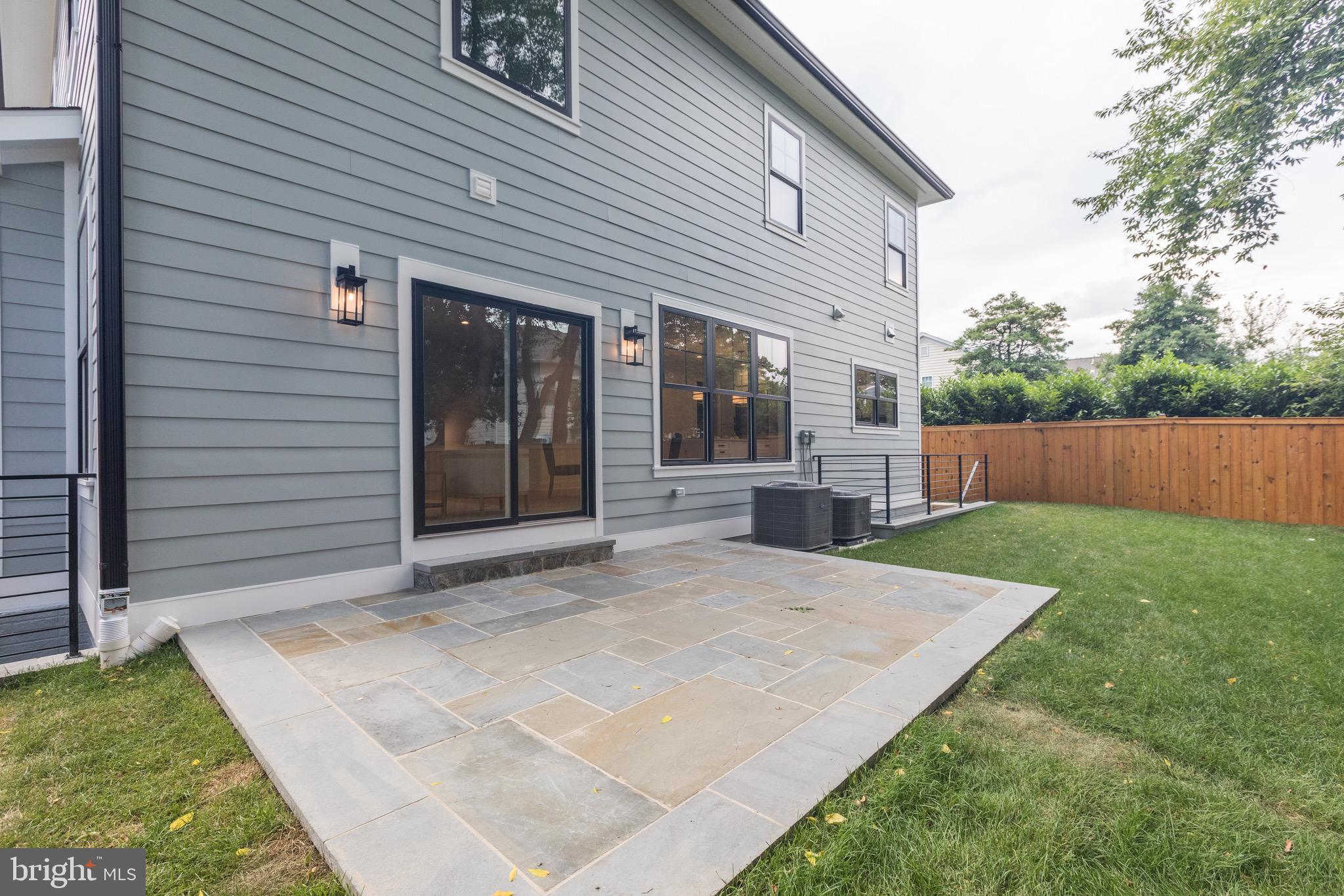 GEORGETOWN VILLAGE - Residential