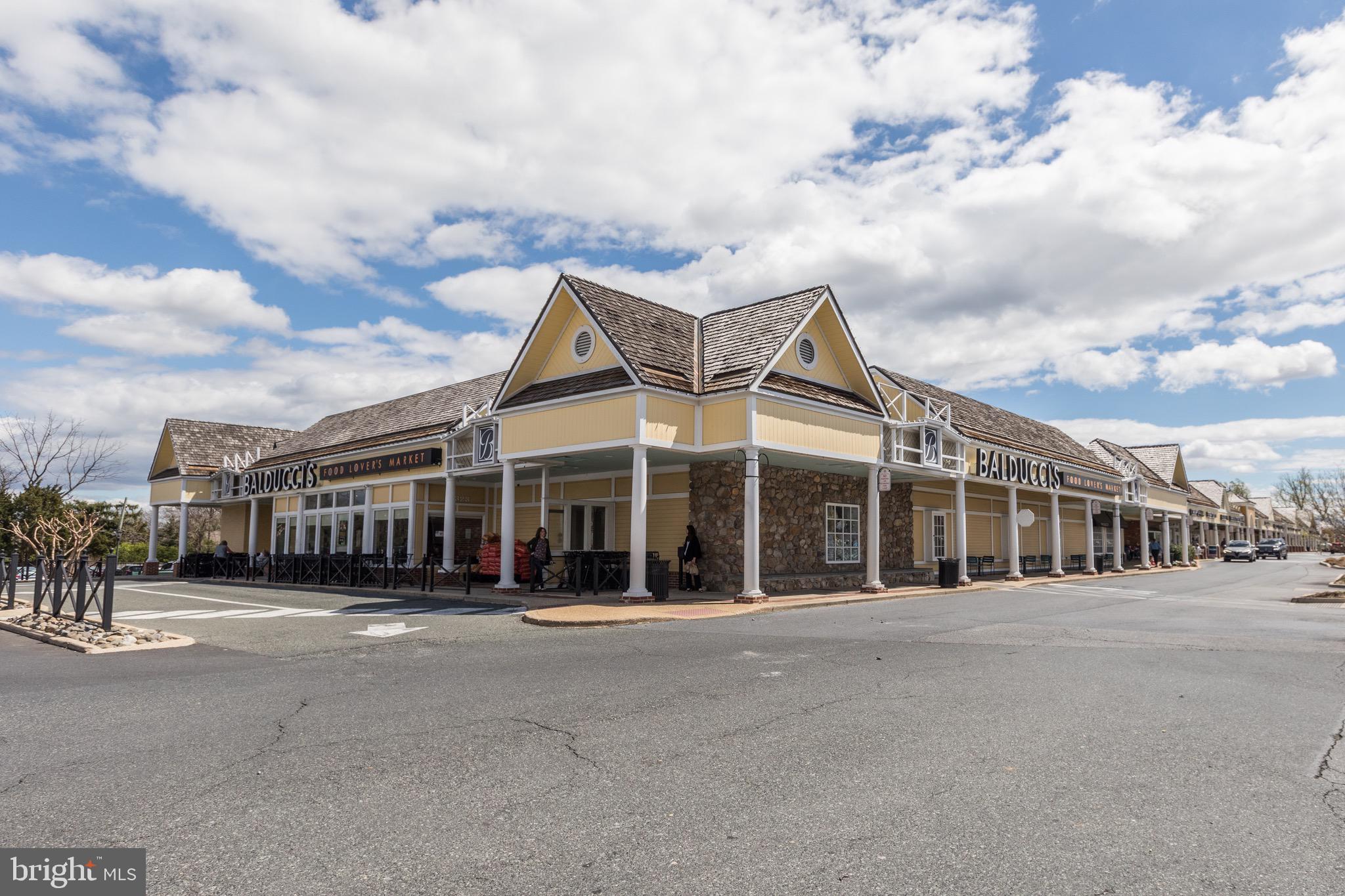 GEORGETOWN VILLAGE - Residential