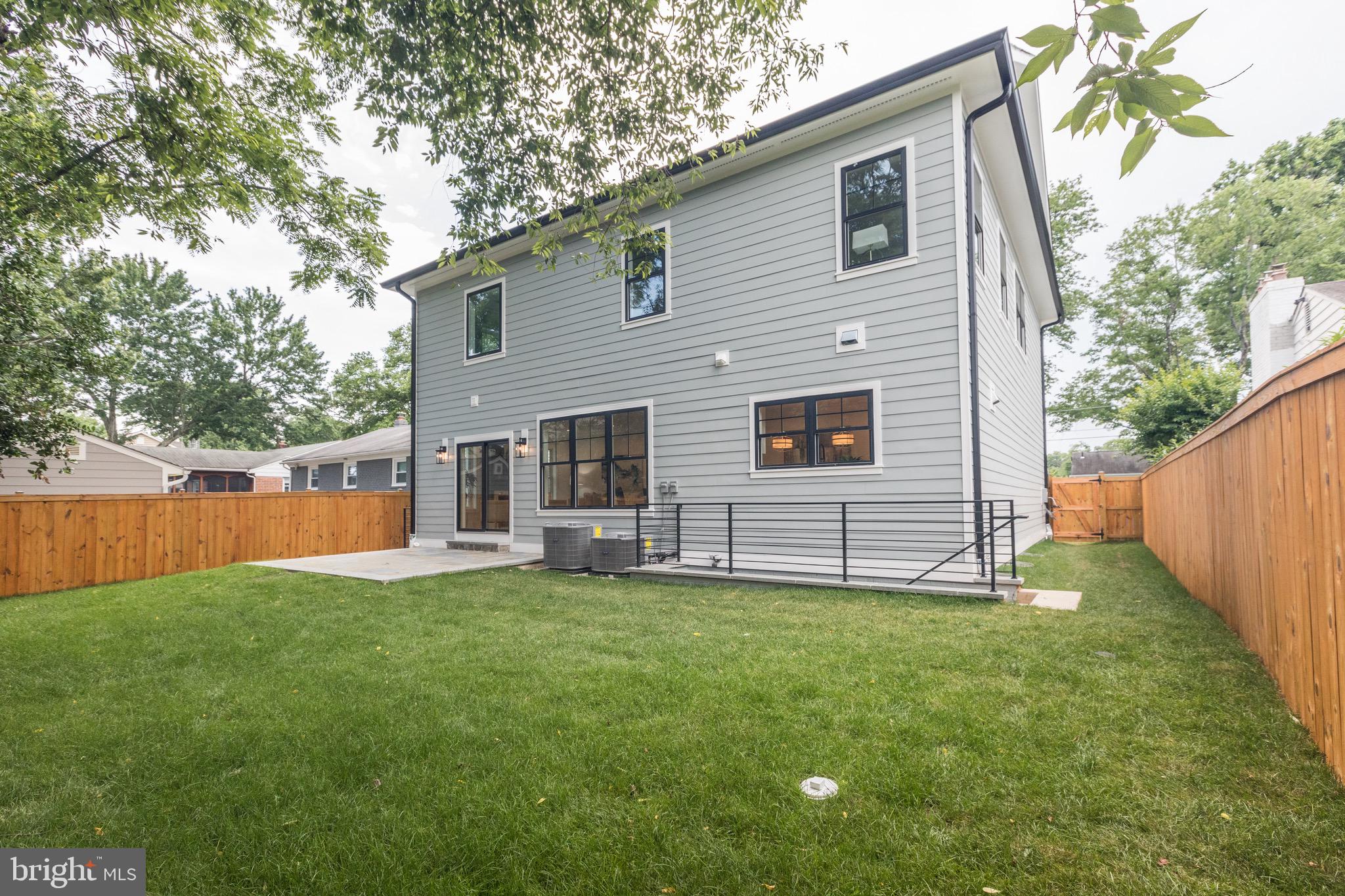 GEORGETOWN VILLAGE - Residential