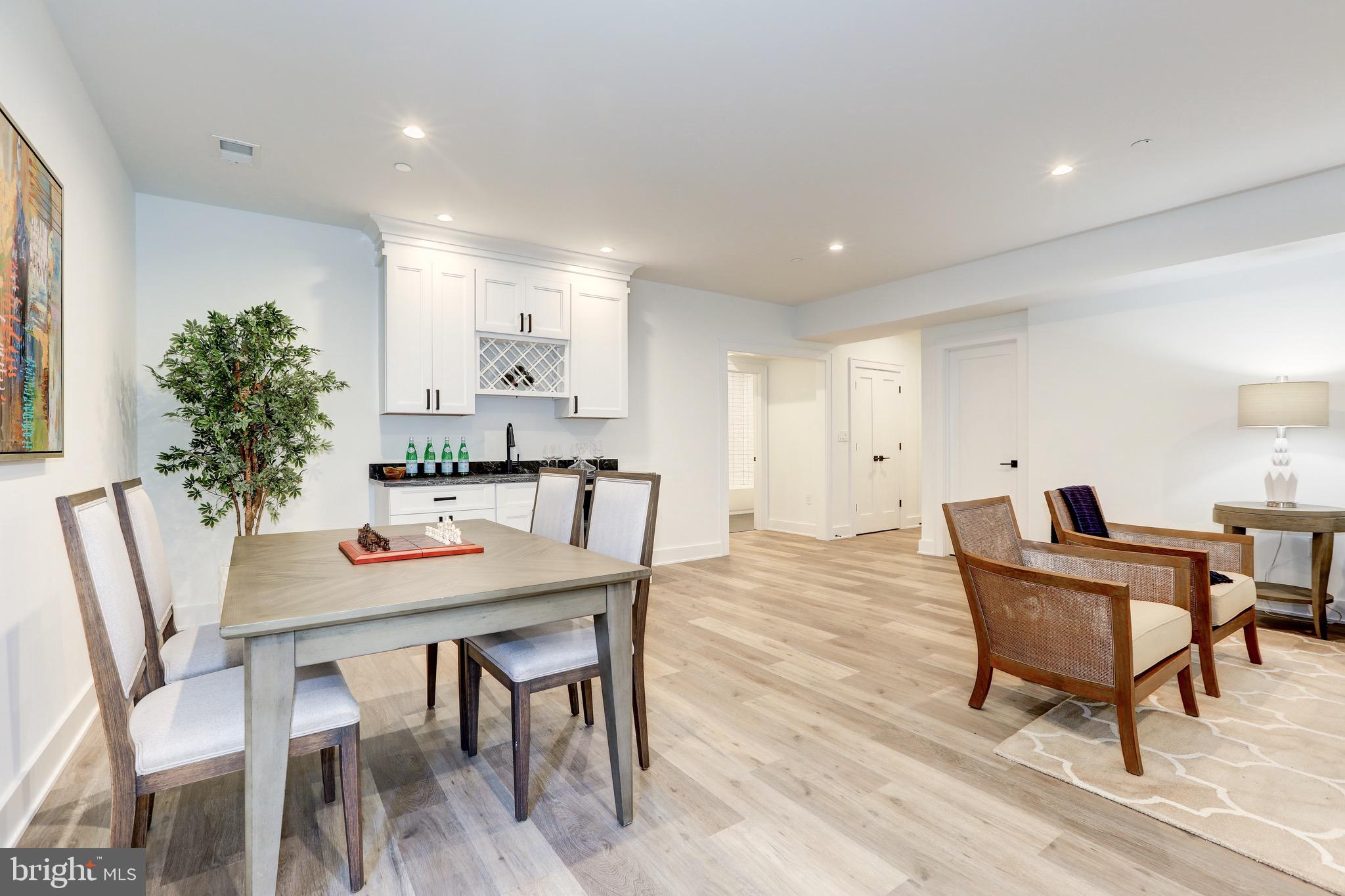 GEORGETOWN VILLAGE - Residential