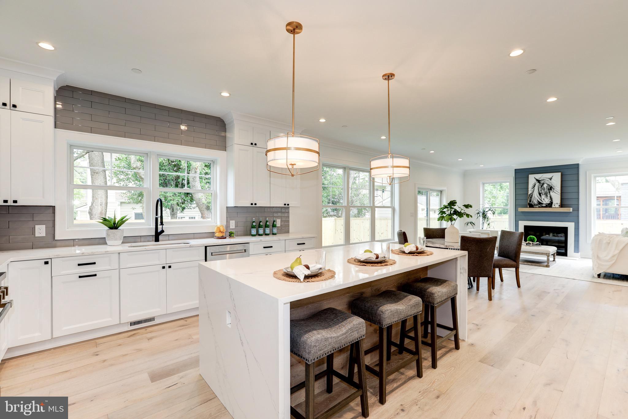 GEORGETOWN VILLAGE - Residential
