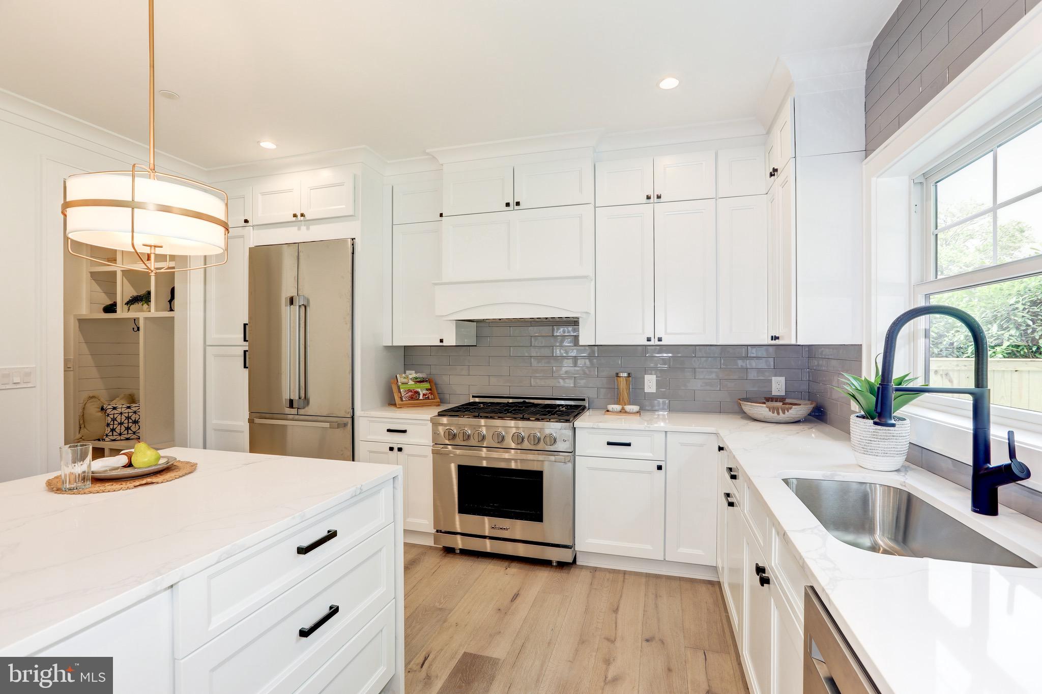 GEORGETOWN VILLAGE - Residential