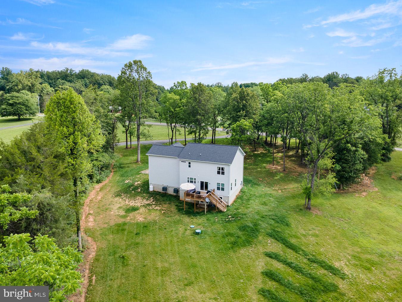 MOUNTAIN RUN LAKE - Residential