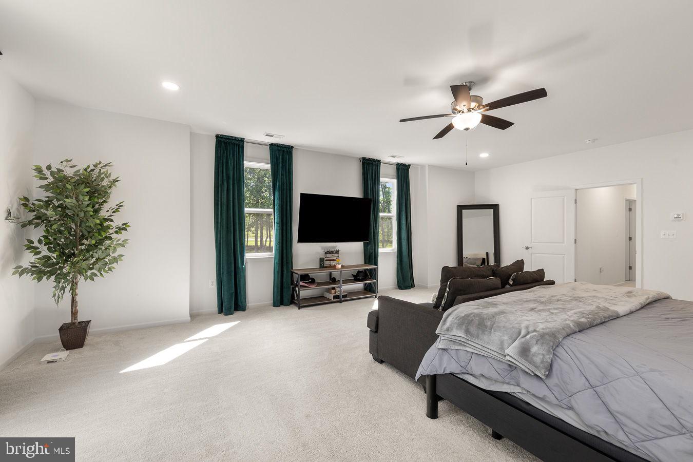 MOUNTAIN RUN LAKE - Residential