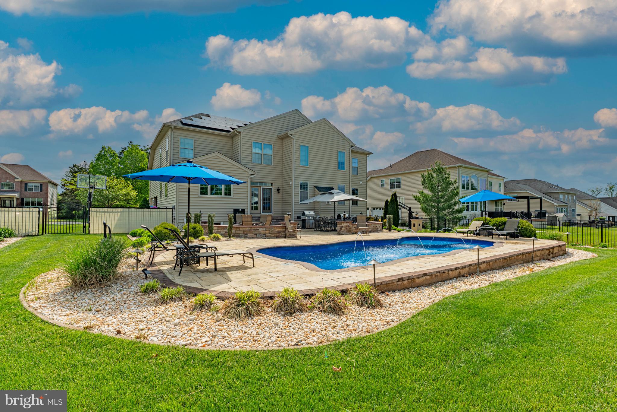 WARRINGTON GLEN - Residential