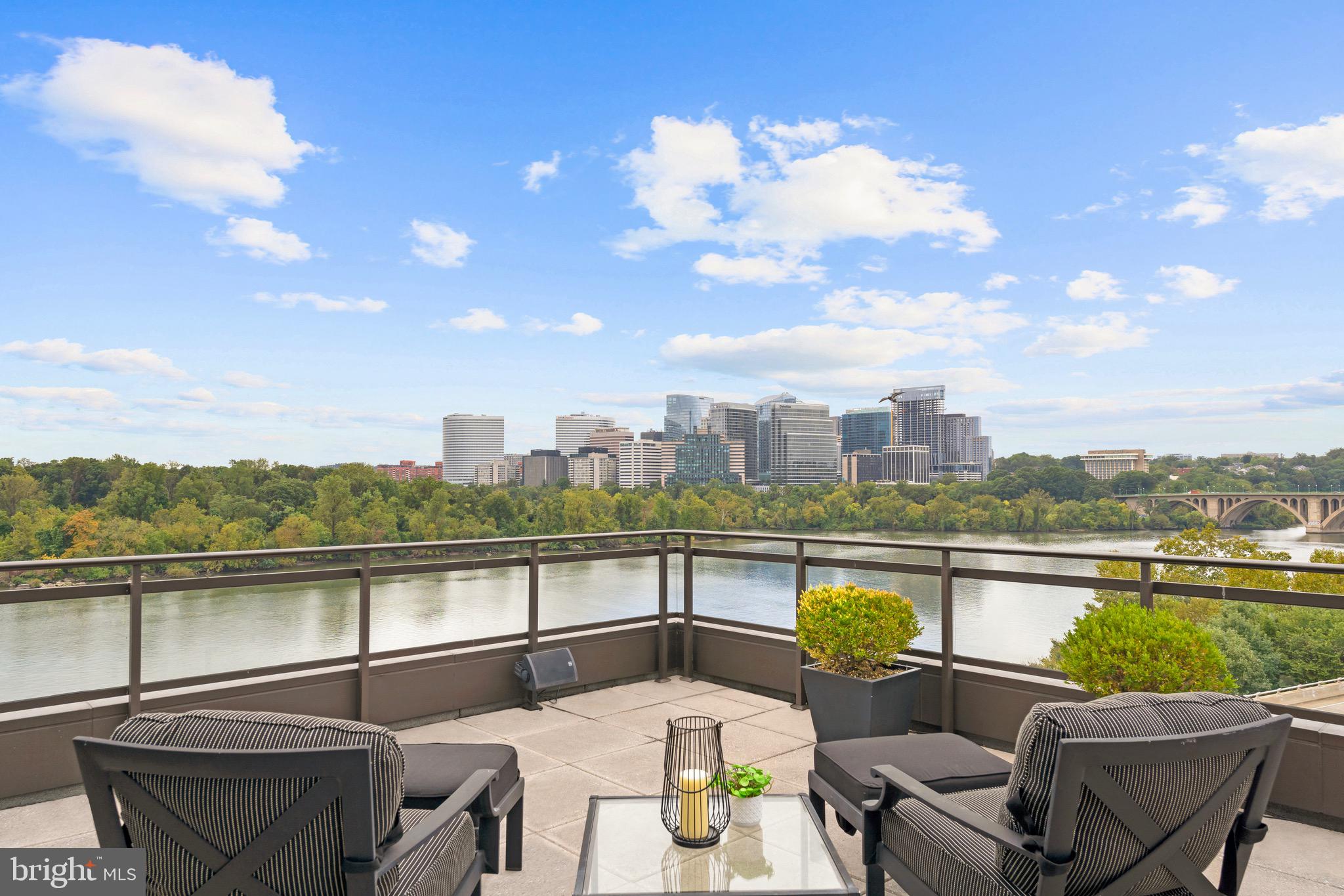 GEORGETOWN - Residential