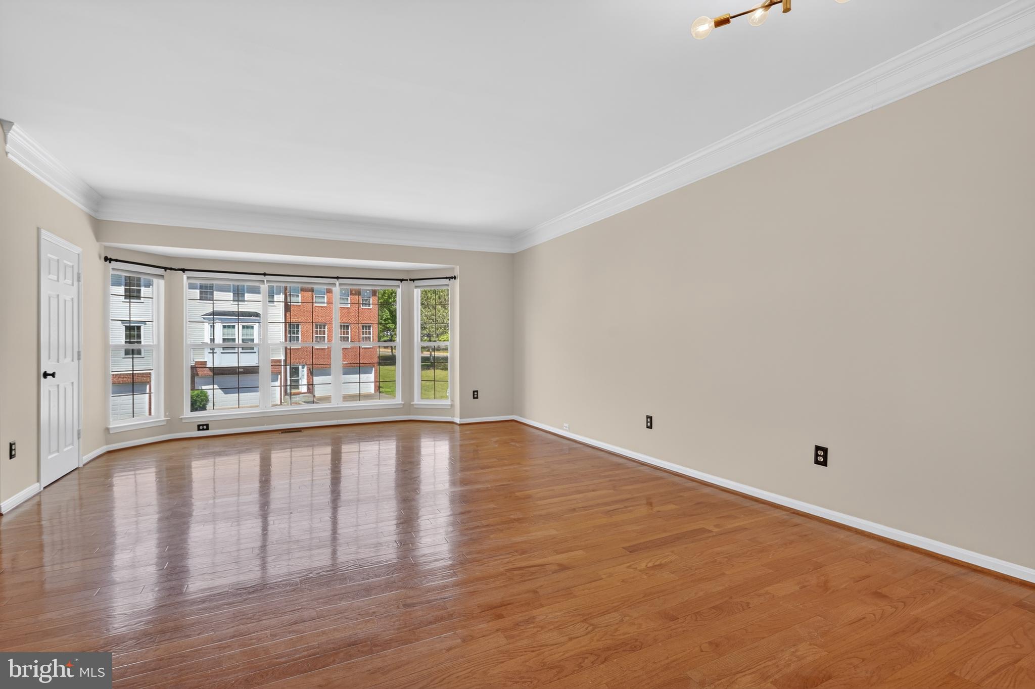 KINGSTOWNE - Residential