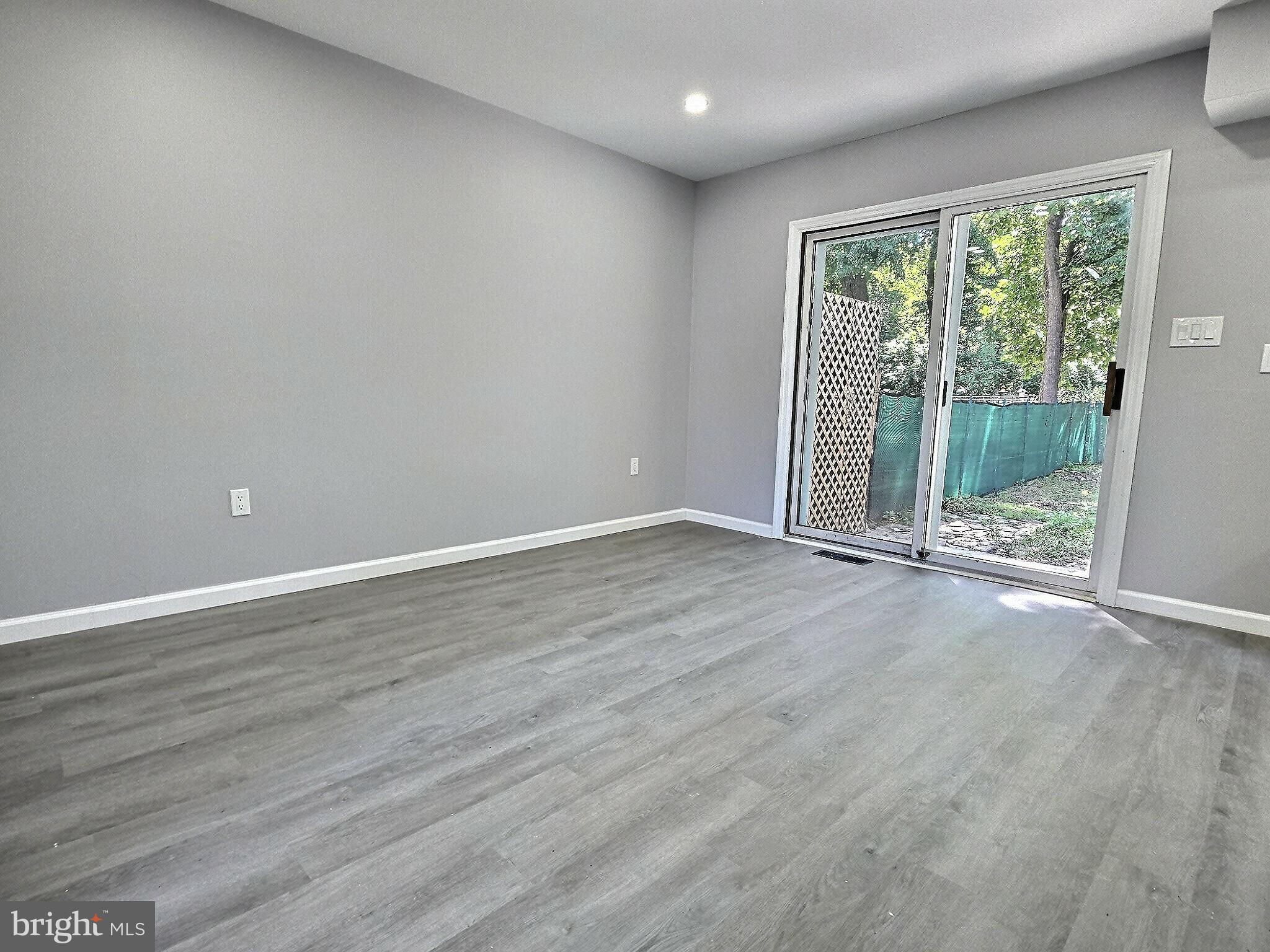 CLOVER CROSSING - Residential