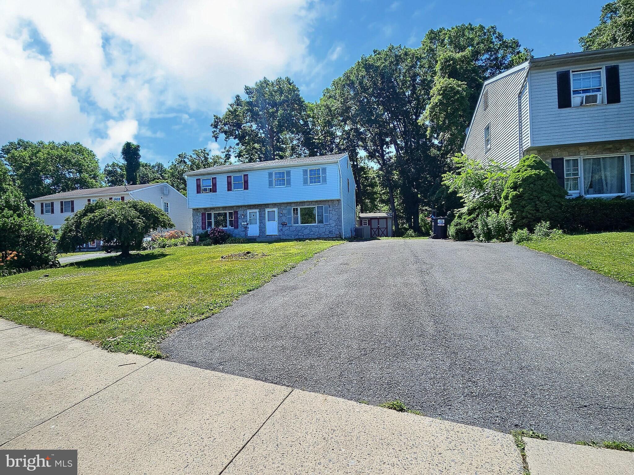 CLOVER CROSSING - Residential